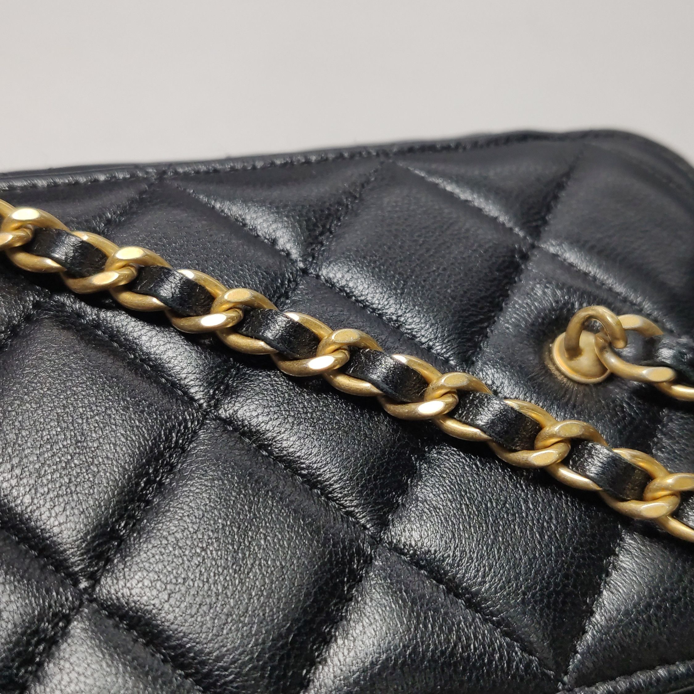 Chanel Chanel Women os Shoulder Bags Size ONE SIZE - 9 Thumbnail