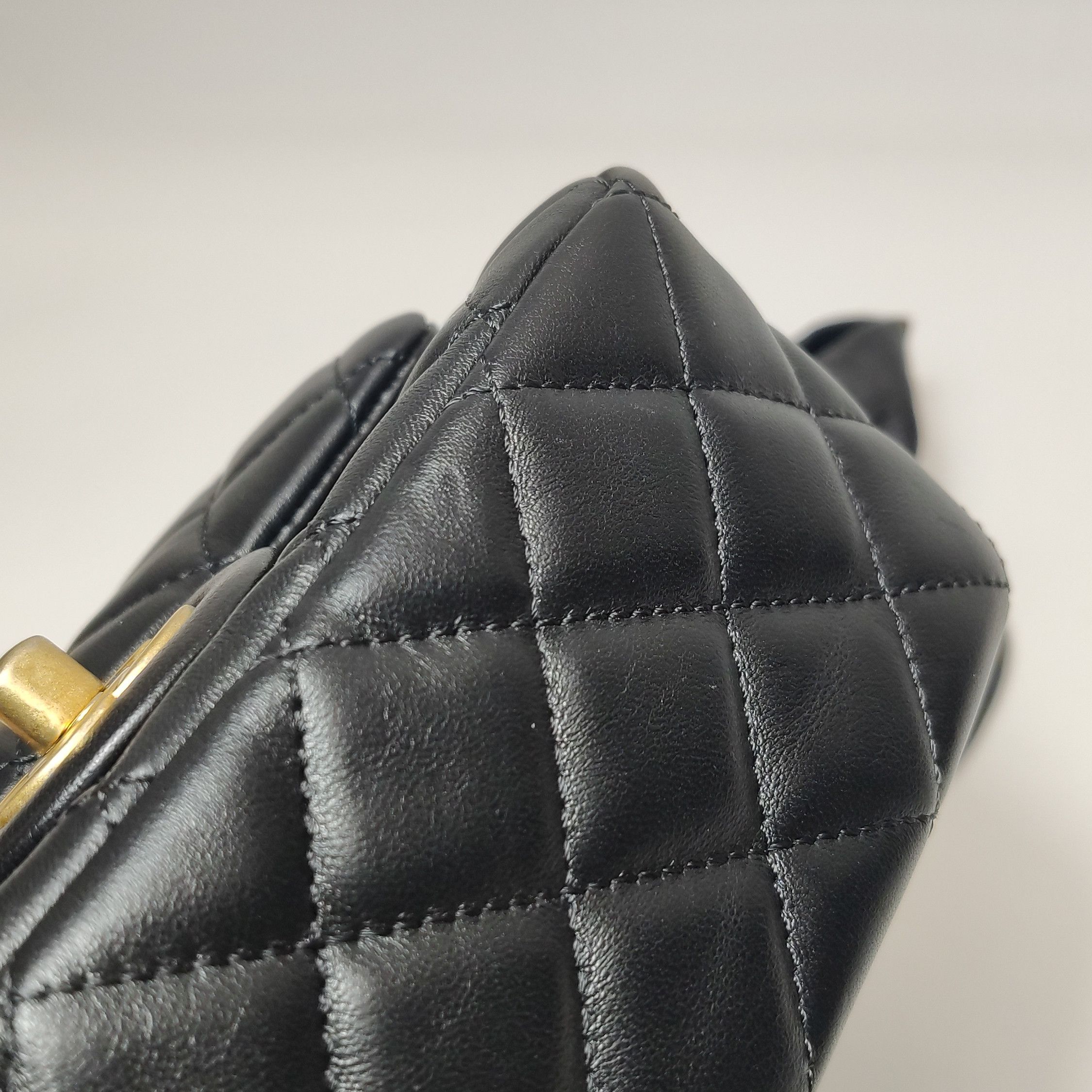 Chanel Chanel Women os Shoulder Bags Size ONE SIZE - 20 Thumbnail