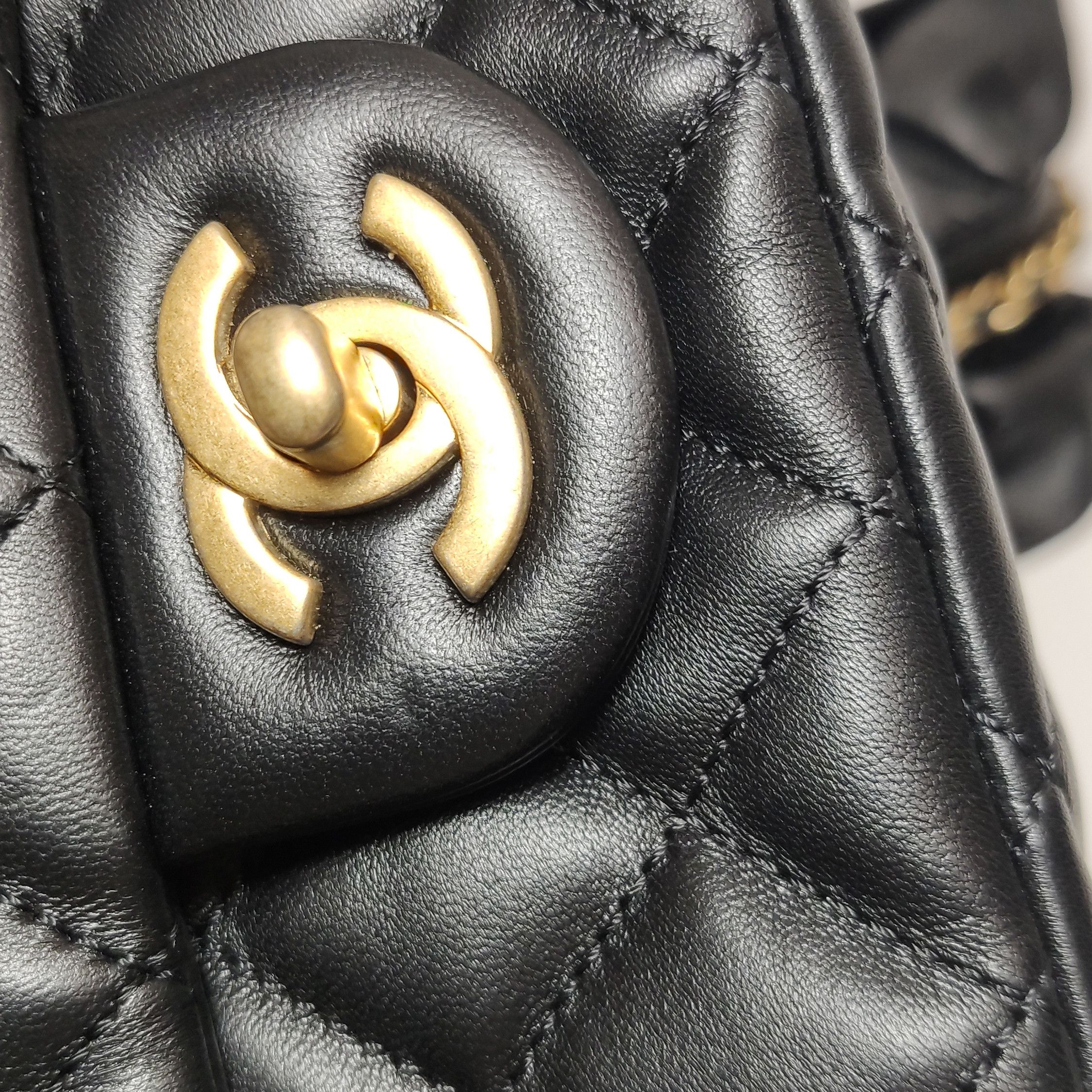 Chanel Chanel Women os Shoulder Bags Size ONE SIZE - 21 Thumbnail