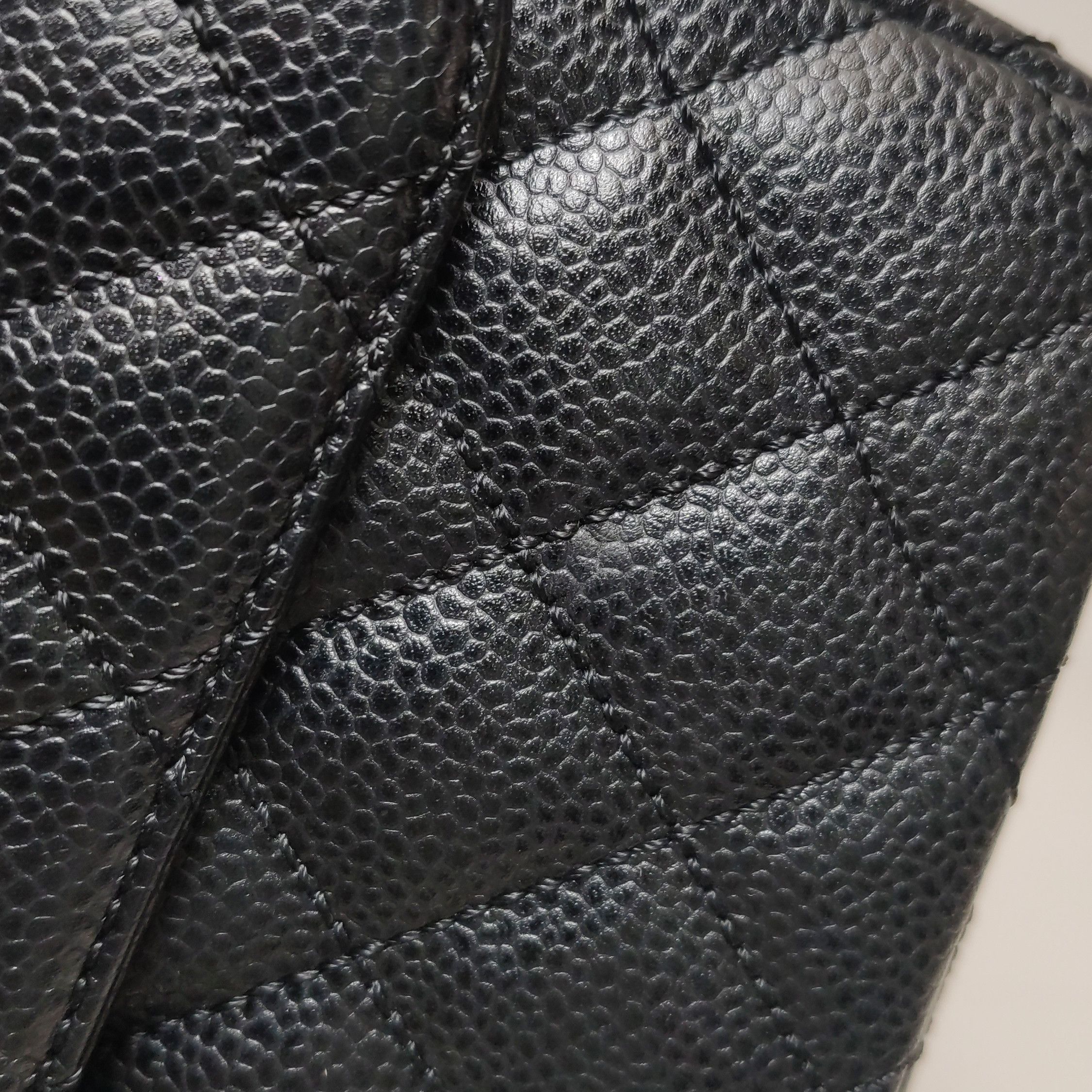 Chanel Chanel Women os Shoulder Bags Size ONE SIZE - 22 Thumbnail