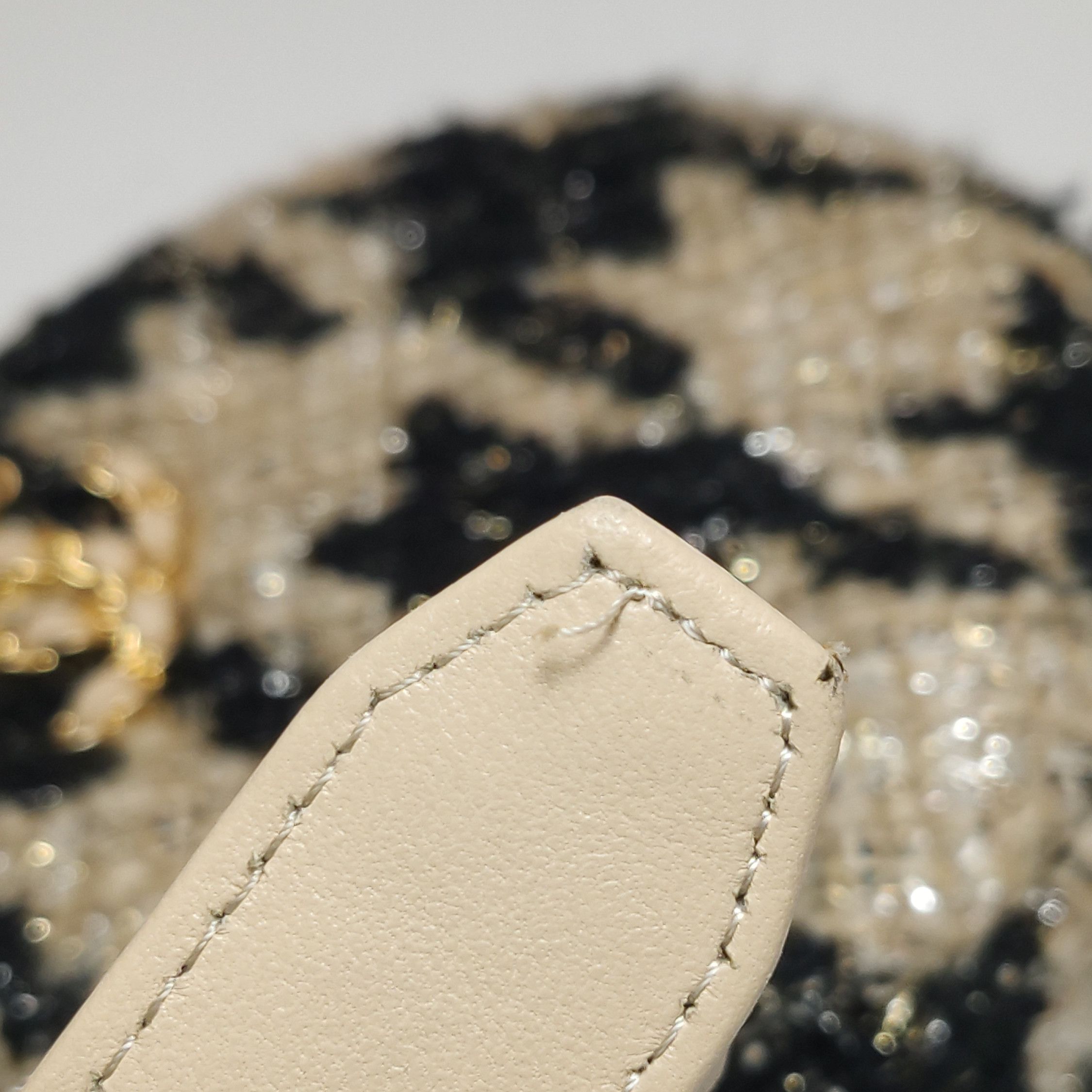 Chanel Chanel Women os Shoulder Bags Size ONE SIZE - 23 Thumbnail