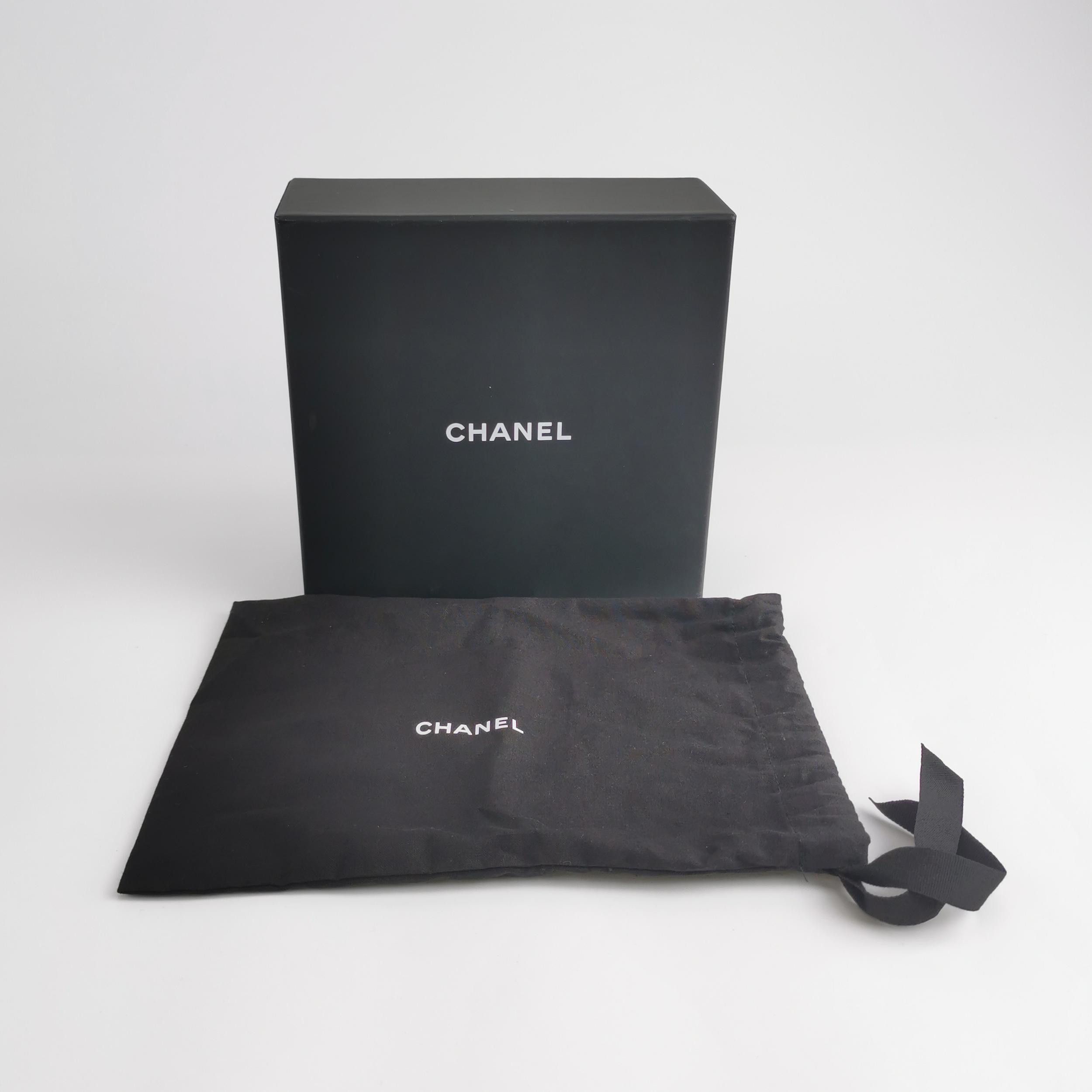 Chanel Chanel Women os Shoulder Bags Size ONE SIZE - 9 Thumbnail