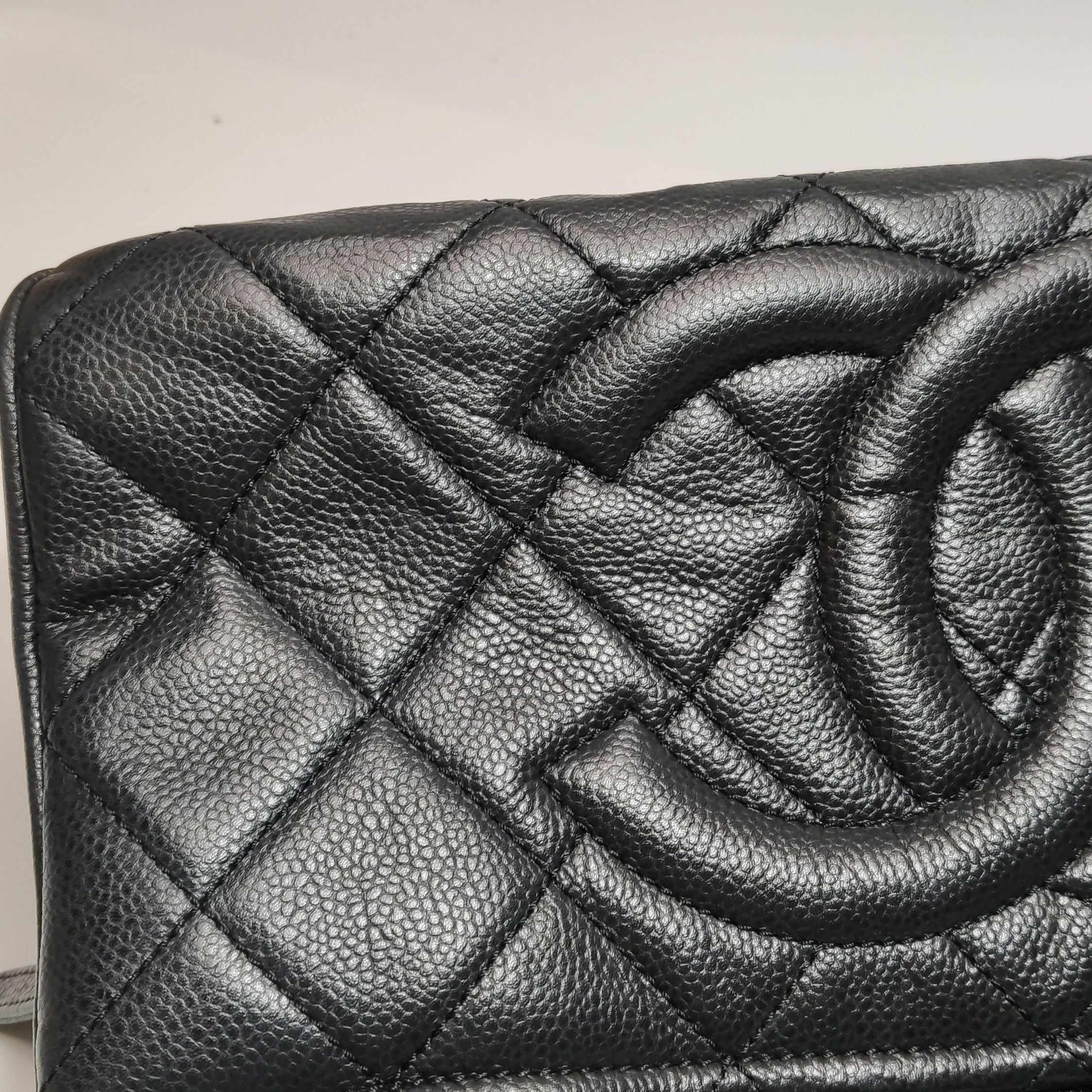 Chanel Chanel Women os Shoulder Bags Size ONE SIZE - 21 Thumbnail