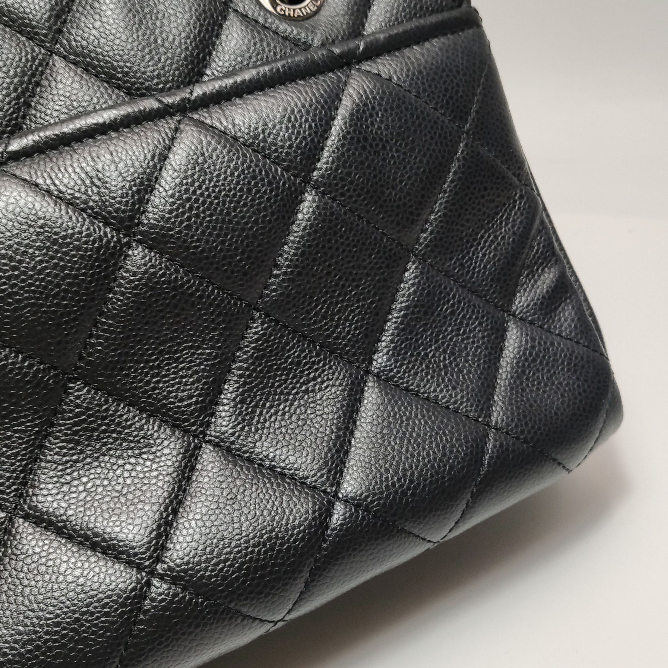 Chanel Chanel Women os Shoulder Bags Size ONE SIZE - 23 Thumbnail