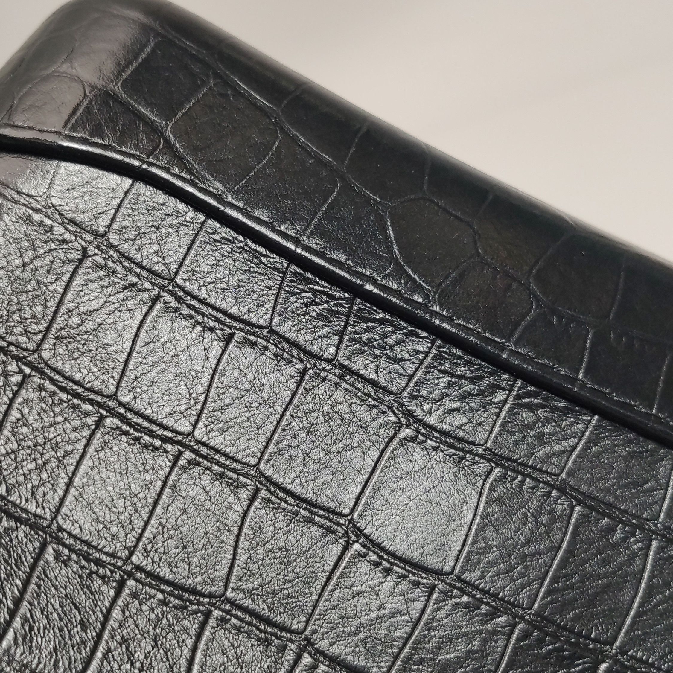 Chanel Chanel Women os Shoulder Bags Size ONE SIZE - 25 Thumbnail