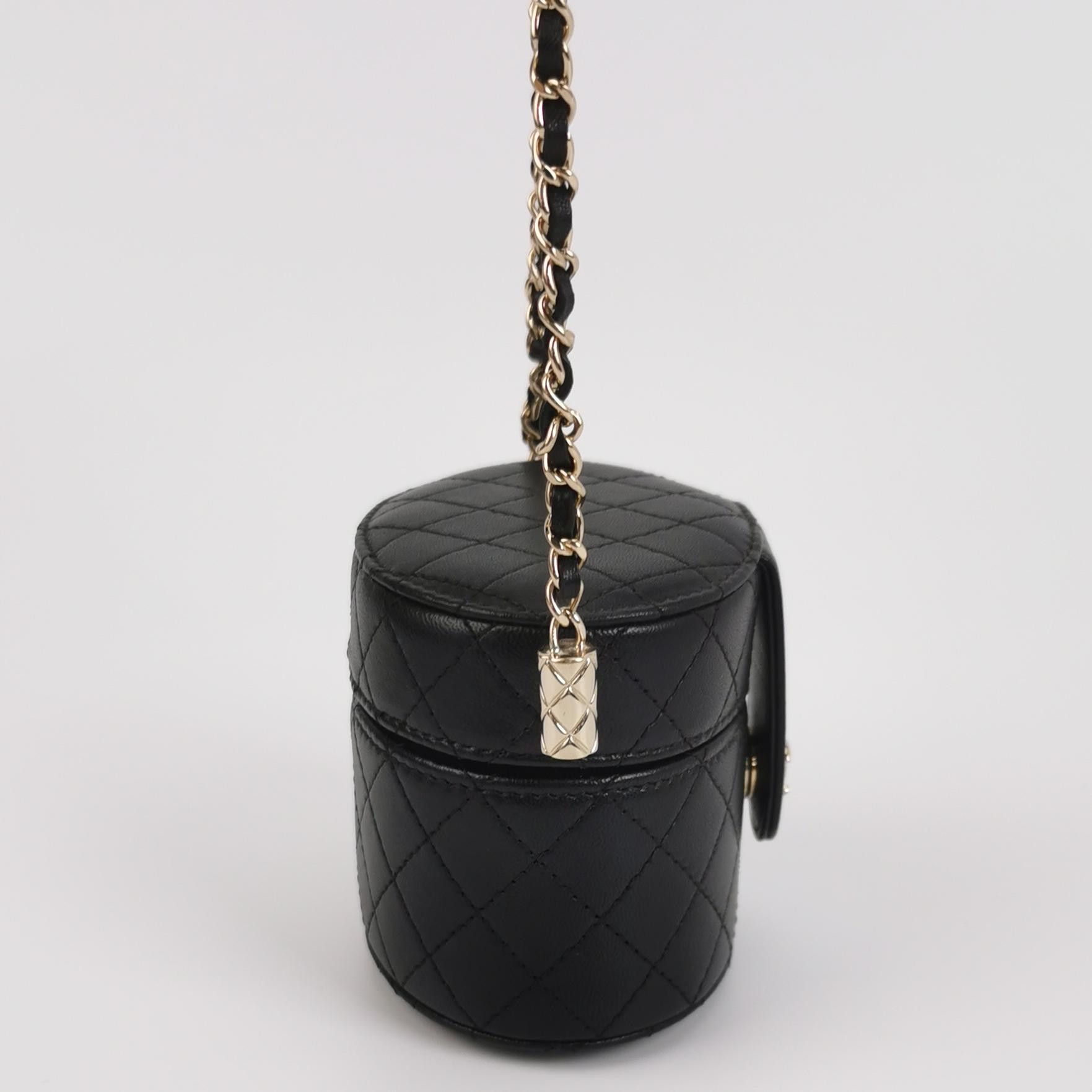 Chanel Chanel Women os Shoulder Bags Size ONE SIZE - 4 Thumbnail