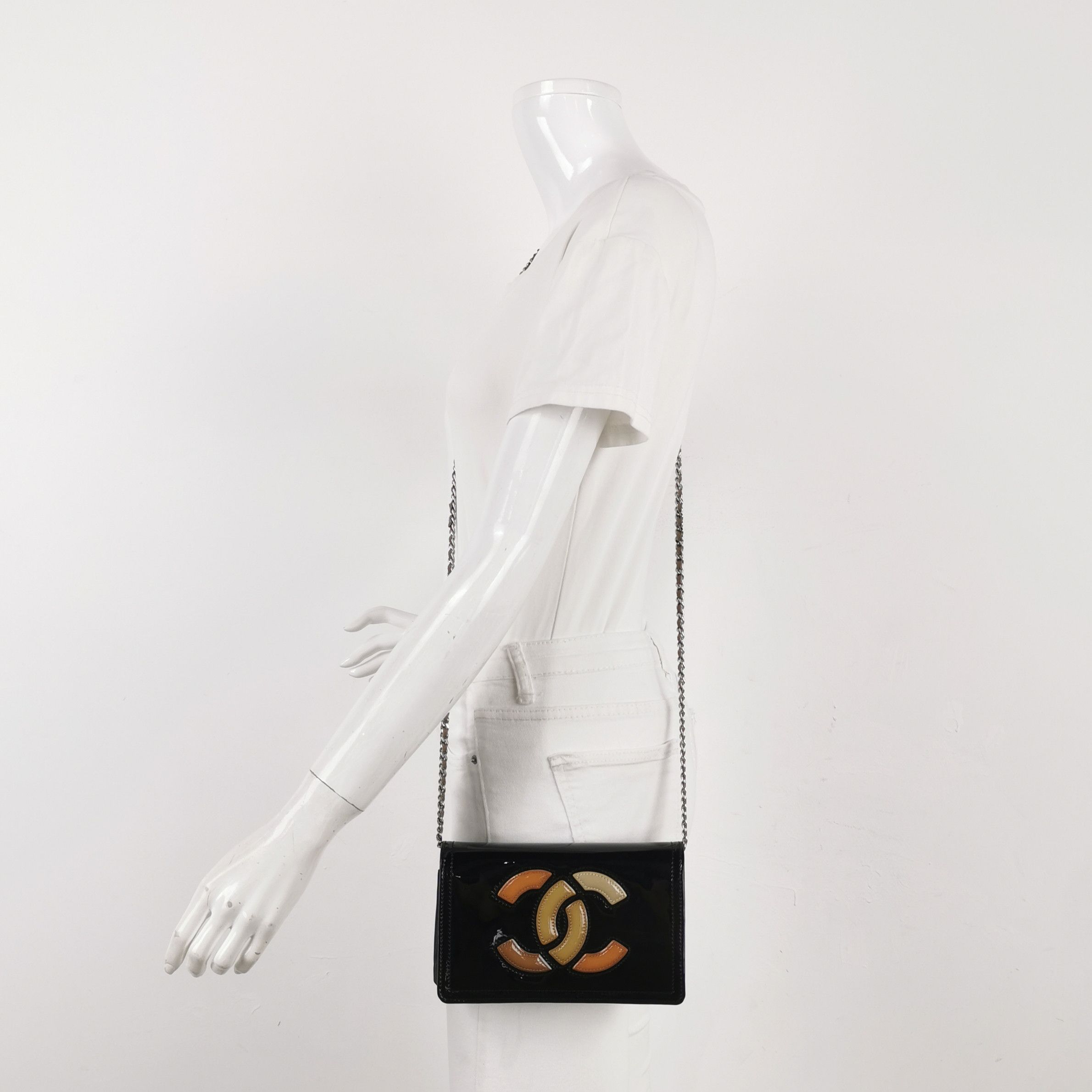 Chanel Chanel Women os Shoulder Bags Size ONE SIZE - 2 Thumbnail