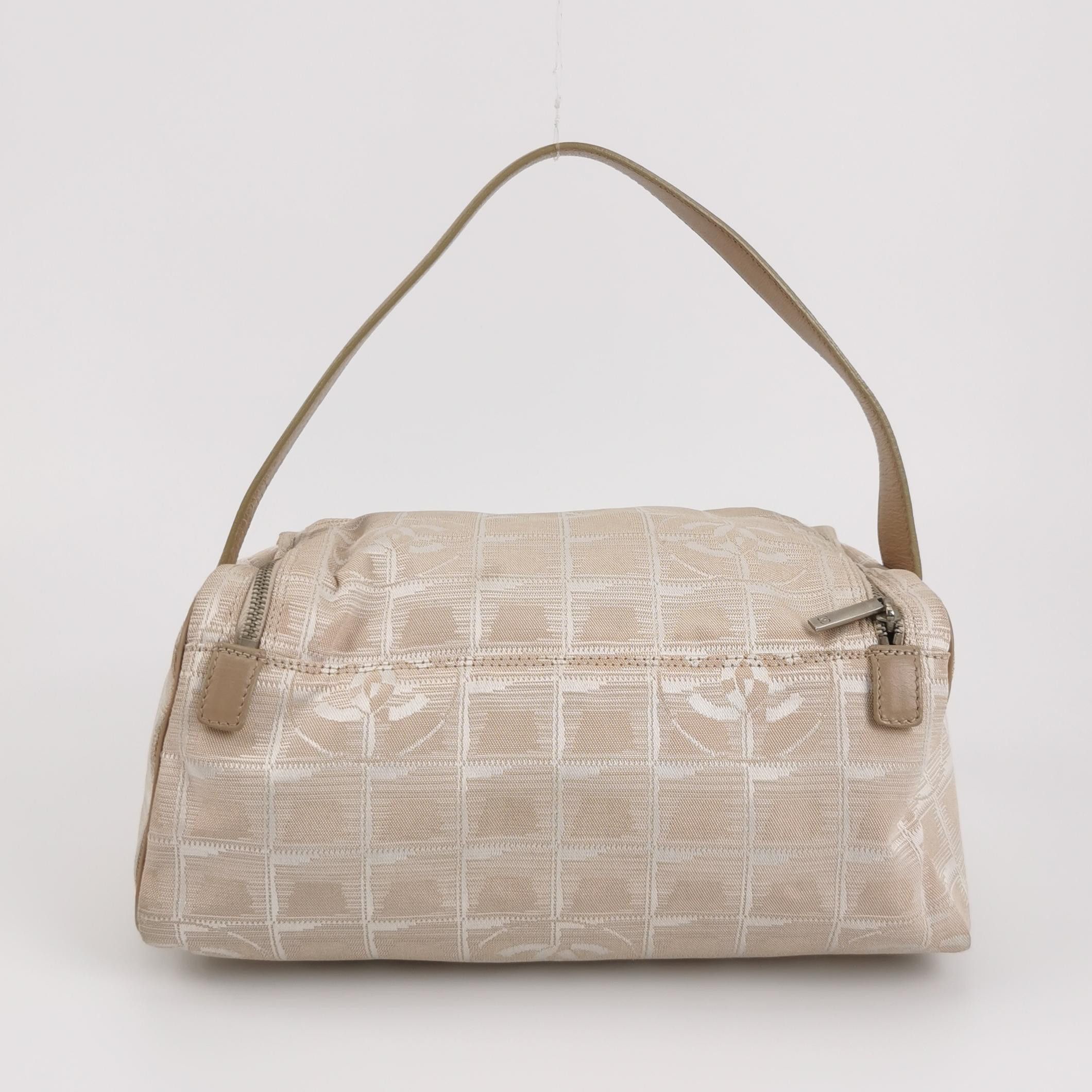 Chanel Chanel Women os Tote Bags Size ONE SIZE - 5 Thumbnail