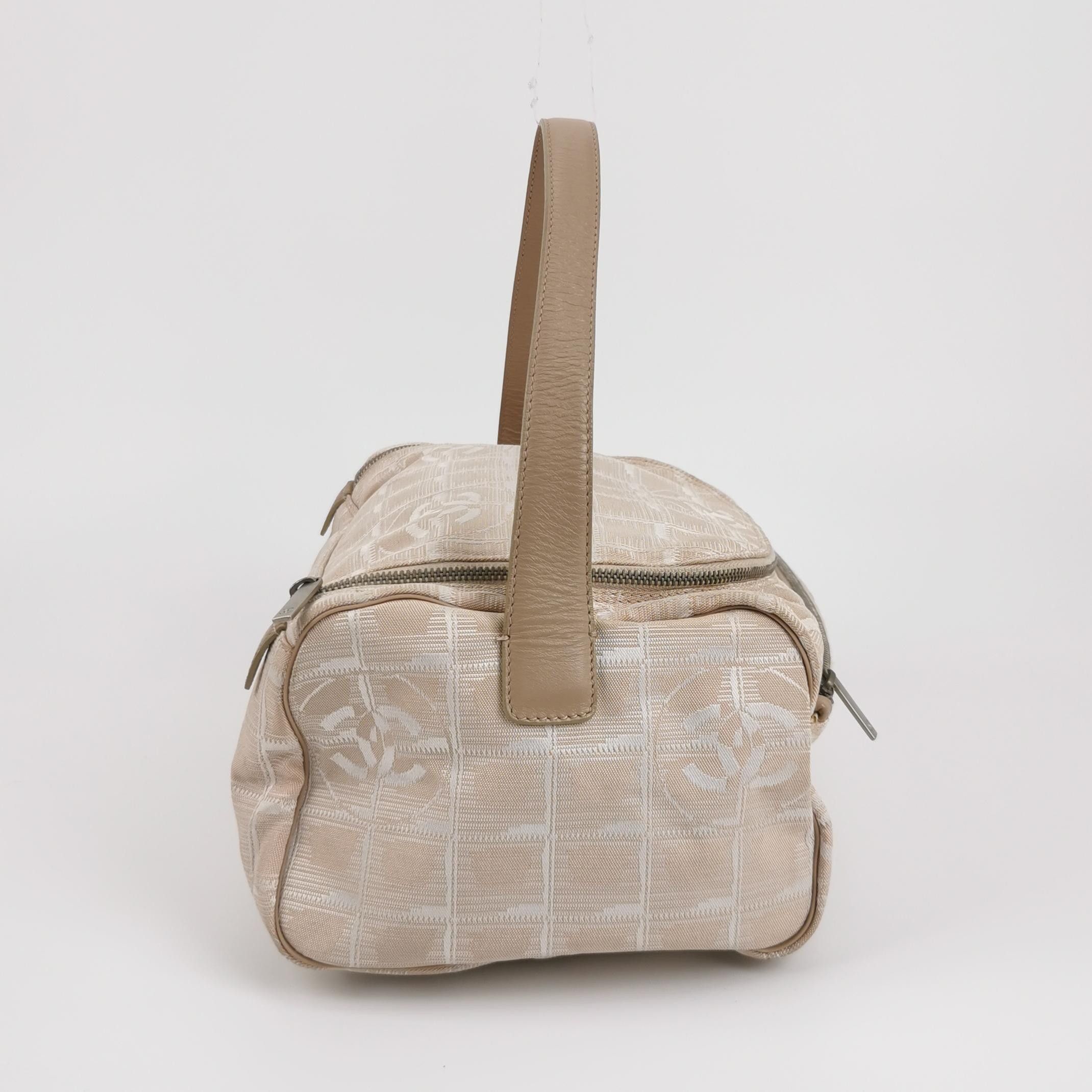 Chanel Chanel Women os Tote Bags Size ONE SIZE - 4 Thumbnail