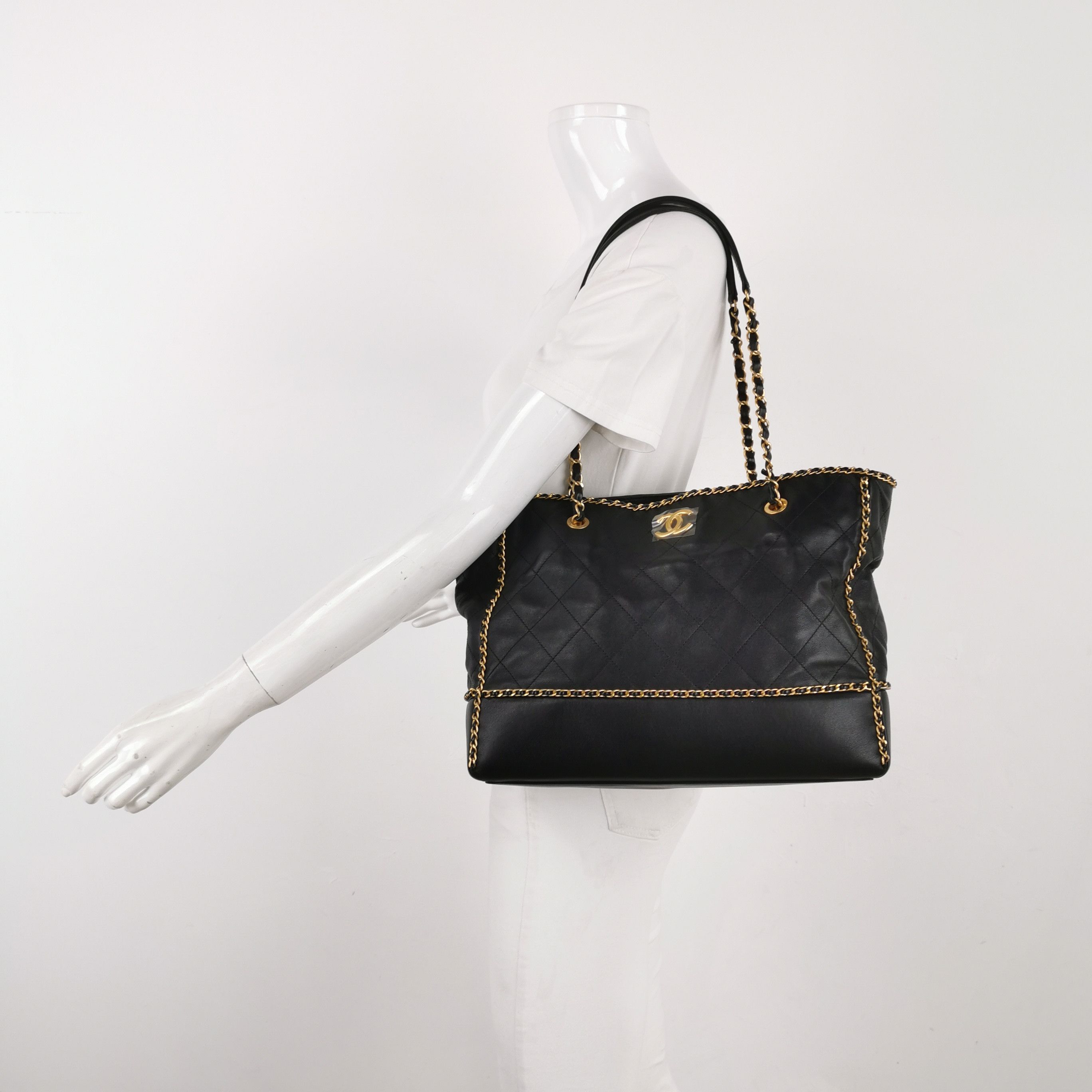 Chanel Chanel Women os Shoulder Bags Size ONE SIZE - 2 Thumbnail