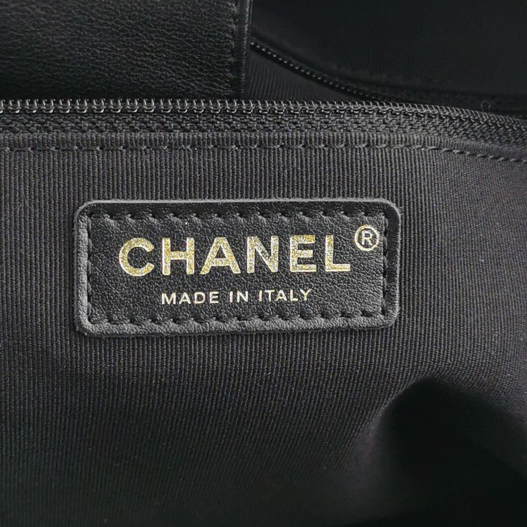 Chanel Chanel Women os Shoulder Bags Size ONE SIZE - 8 Thumbnail