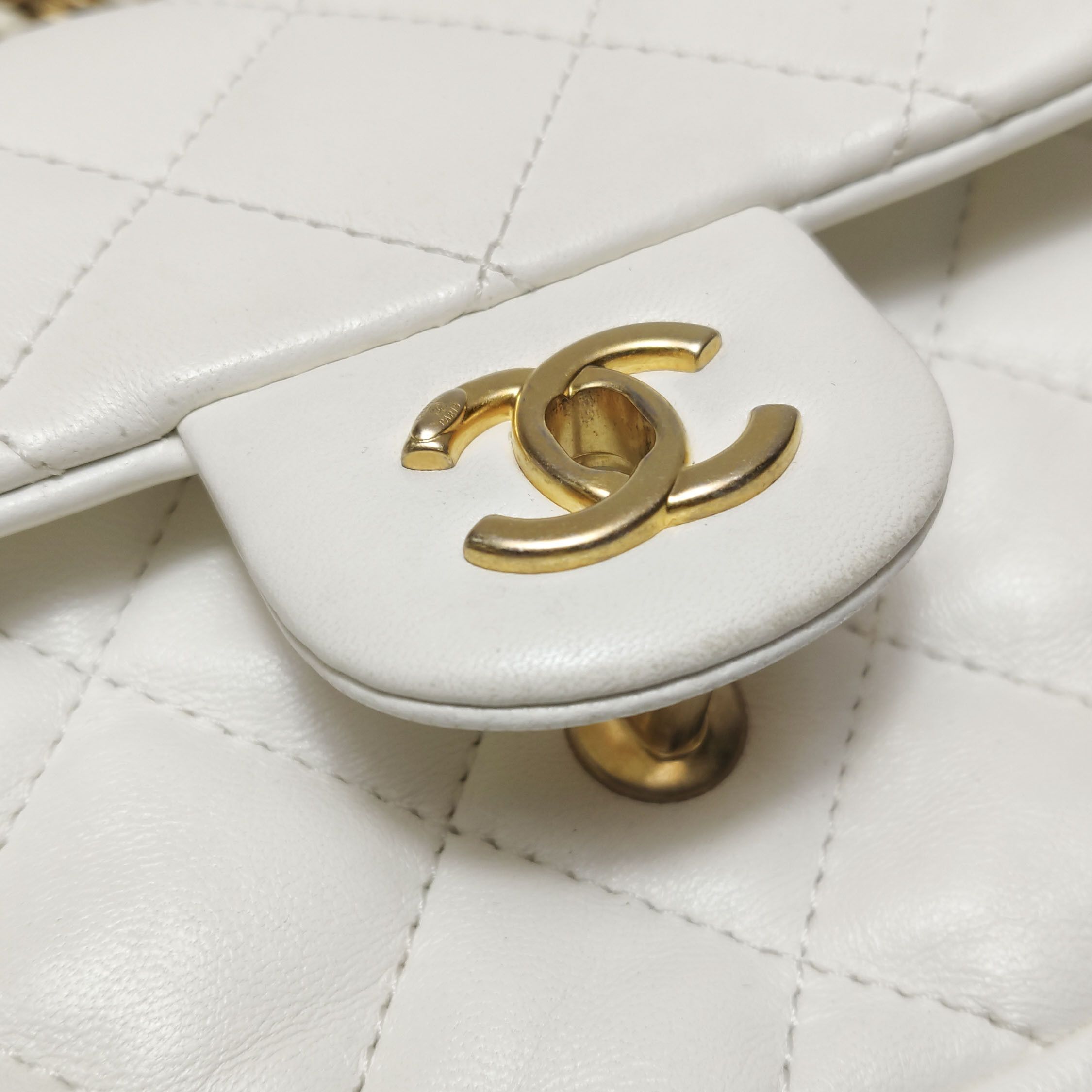 Chanel Chanel Women os Shoulder Bags Size ONE SIZE - 25 Thumbnail