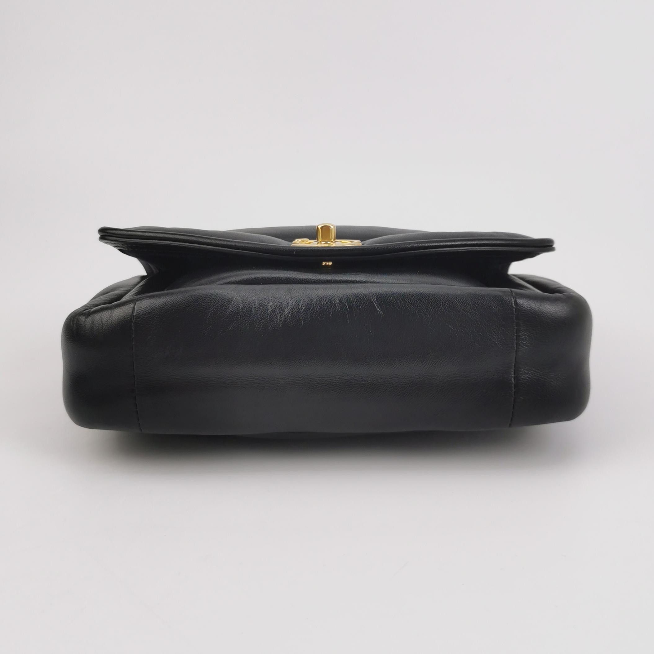 Chanel Chanel Women os Shoulder Bags Size ONE SIZE - 6 Thumbnail