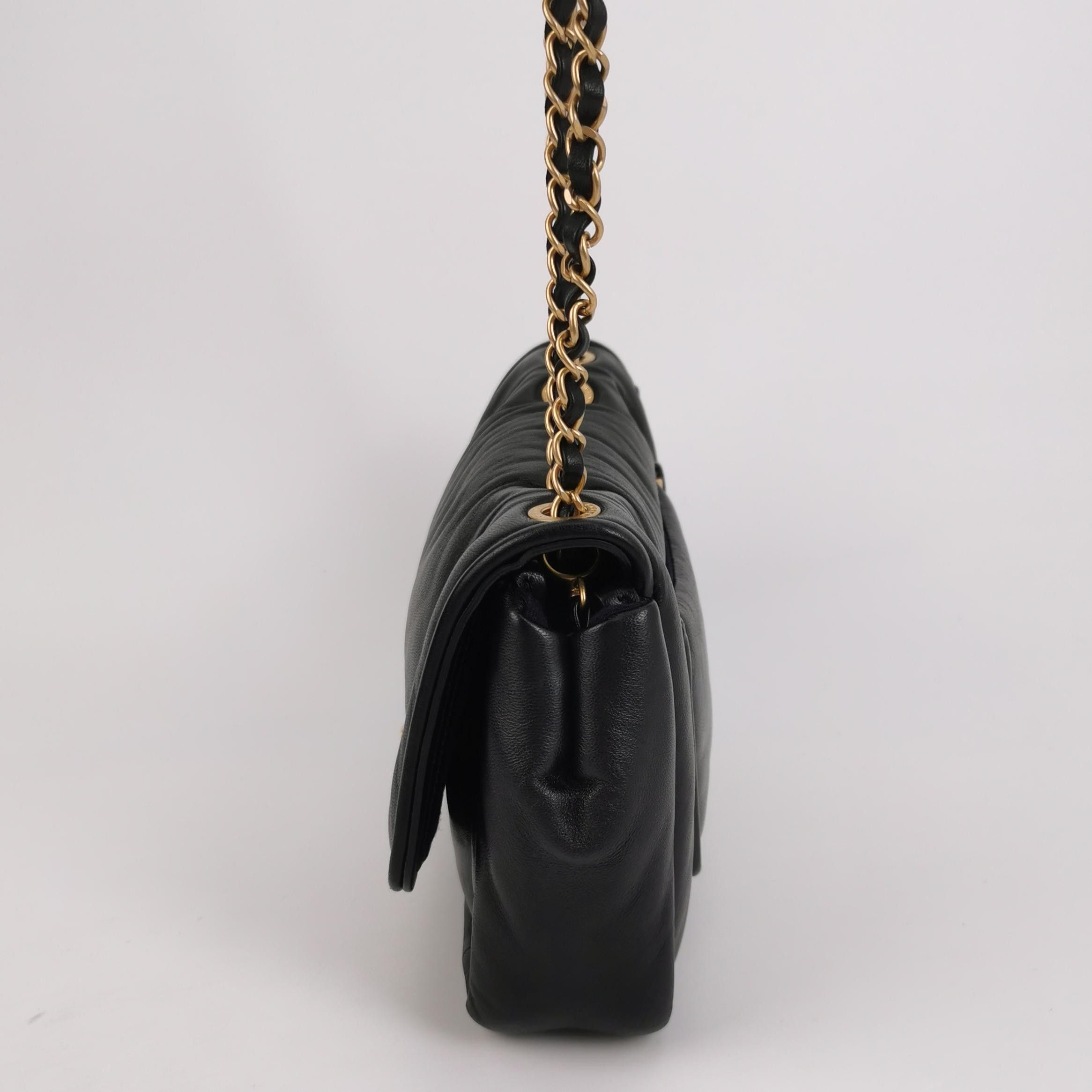 Chanel Chanel Women os Shoulder Bags Size ONE SIZE - 3 Thumbnail