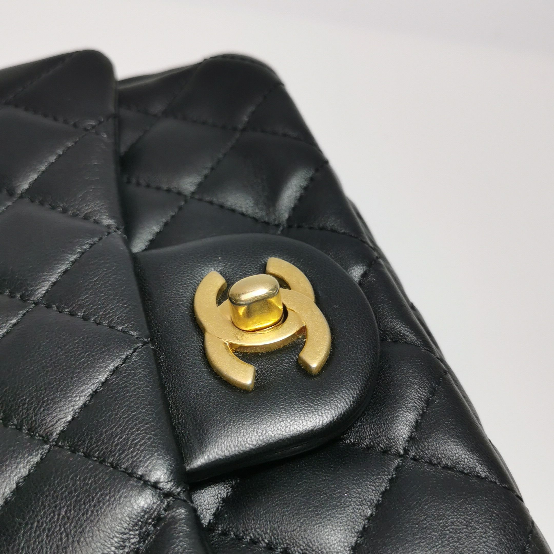 Chanel Chanel Women os Shoulder Bags Size ONE SIZE - 11 Thumbnail
