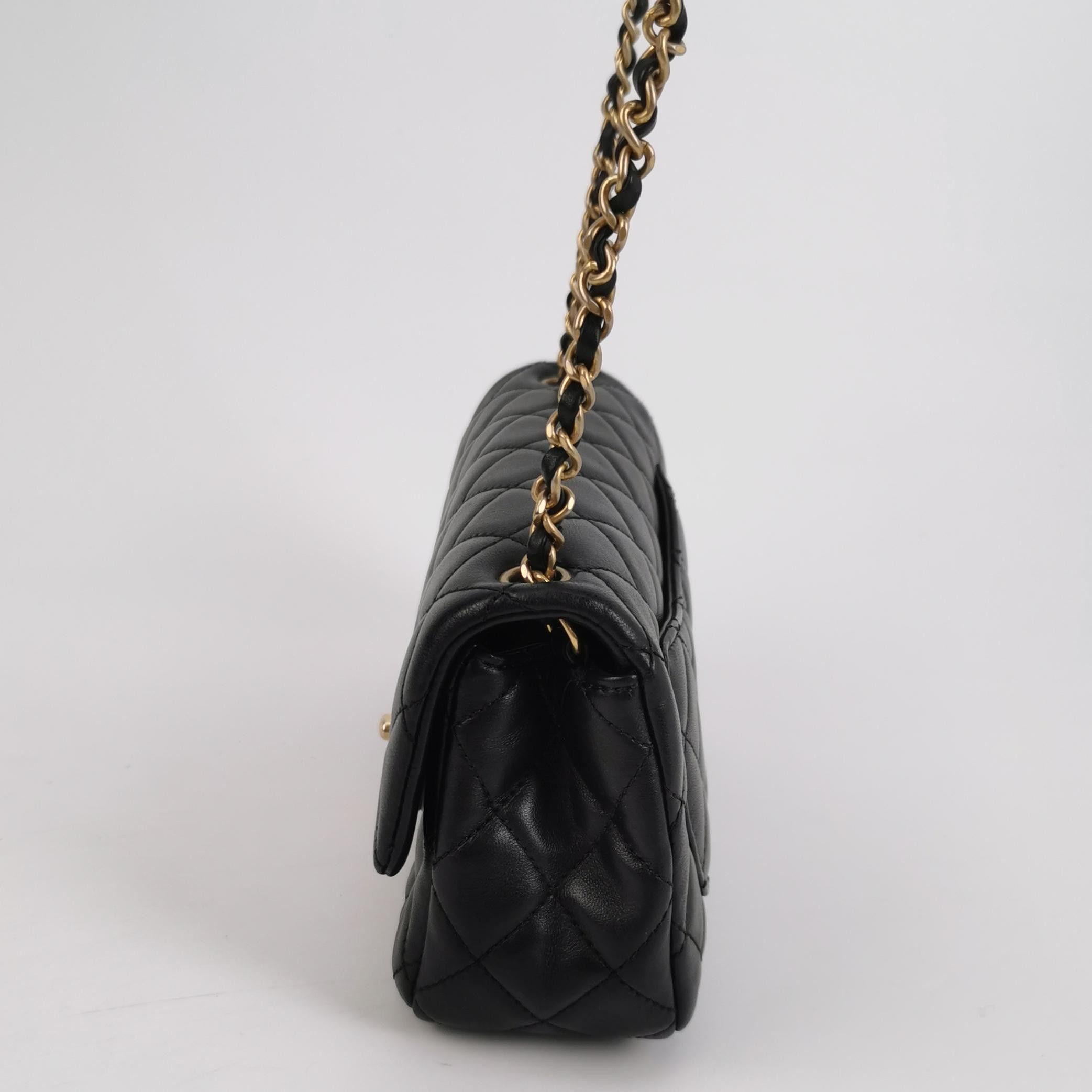 Chanel Chanel Women os Shoulder Bags Size ONE SIZE - 3 Thumbnail
