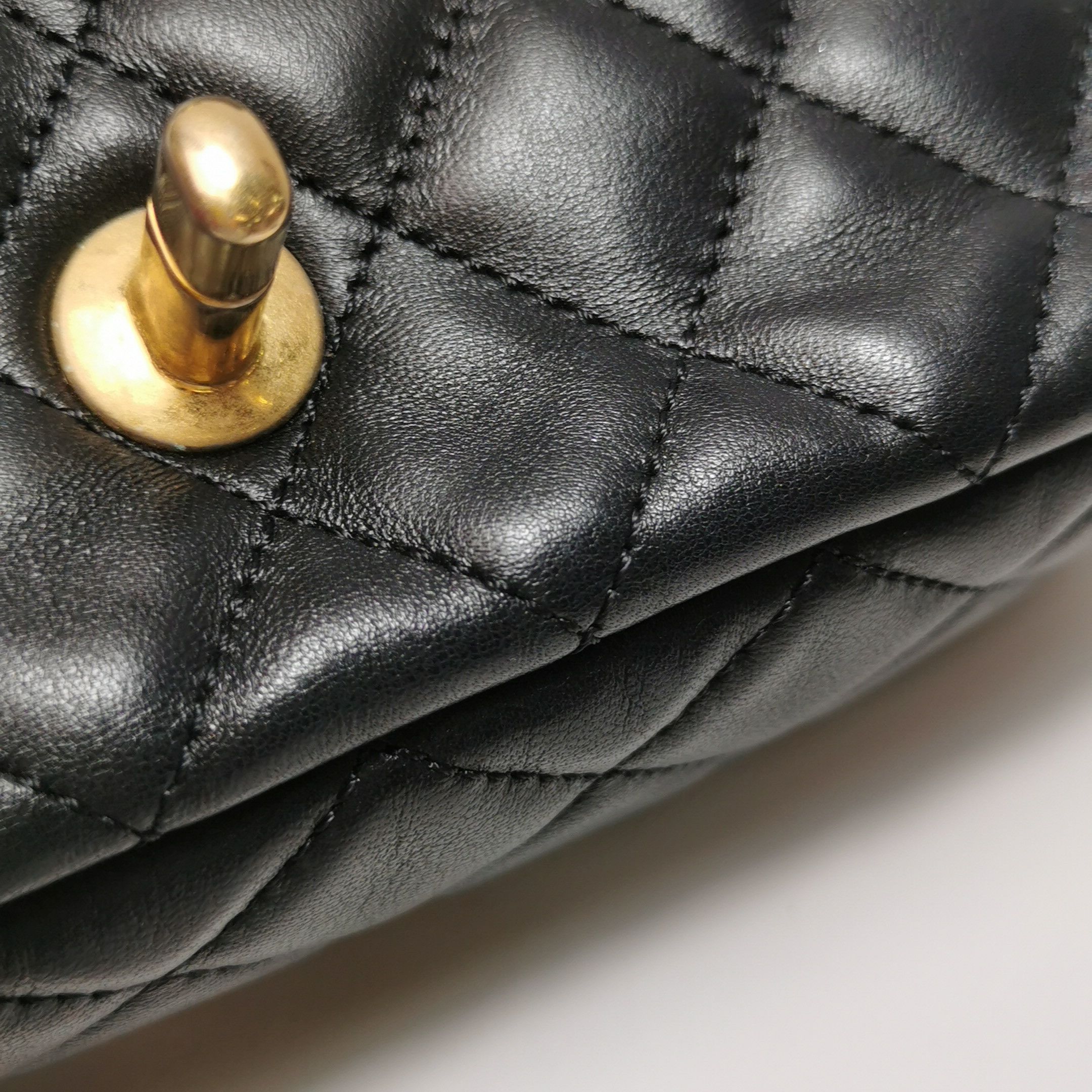 Chanel Chanel Women os Shoulder Bags Size ONE SIZE - 20 Thumbnail