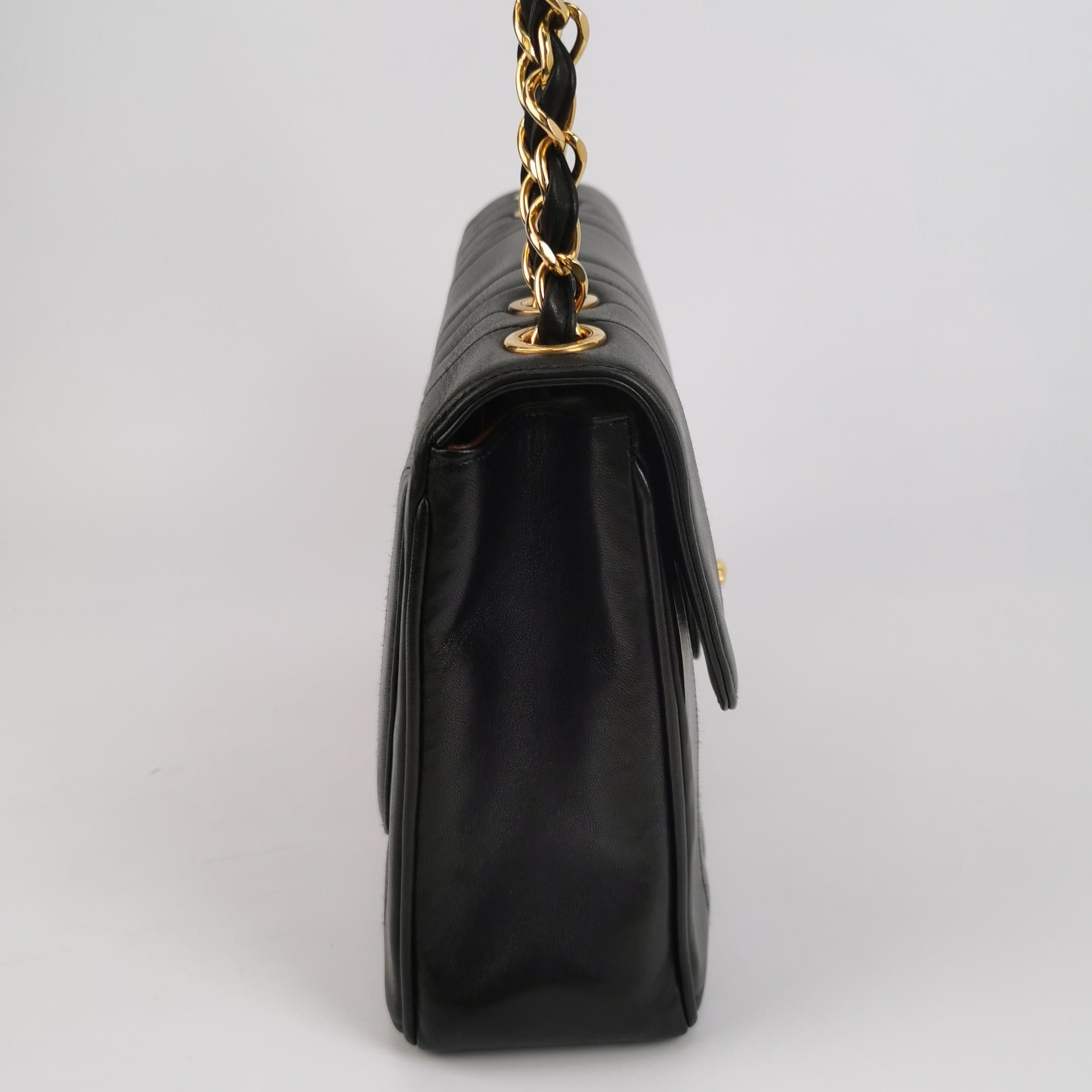 Chanel Chanel Women os Shoulder Bags Size ONE SIZE - 4 Thumbnail