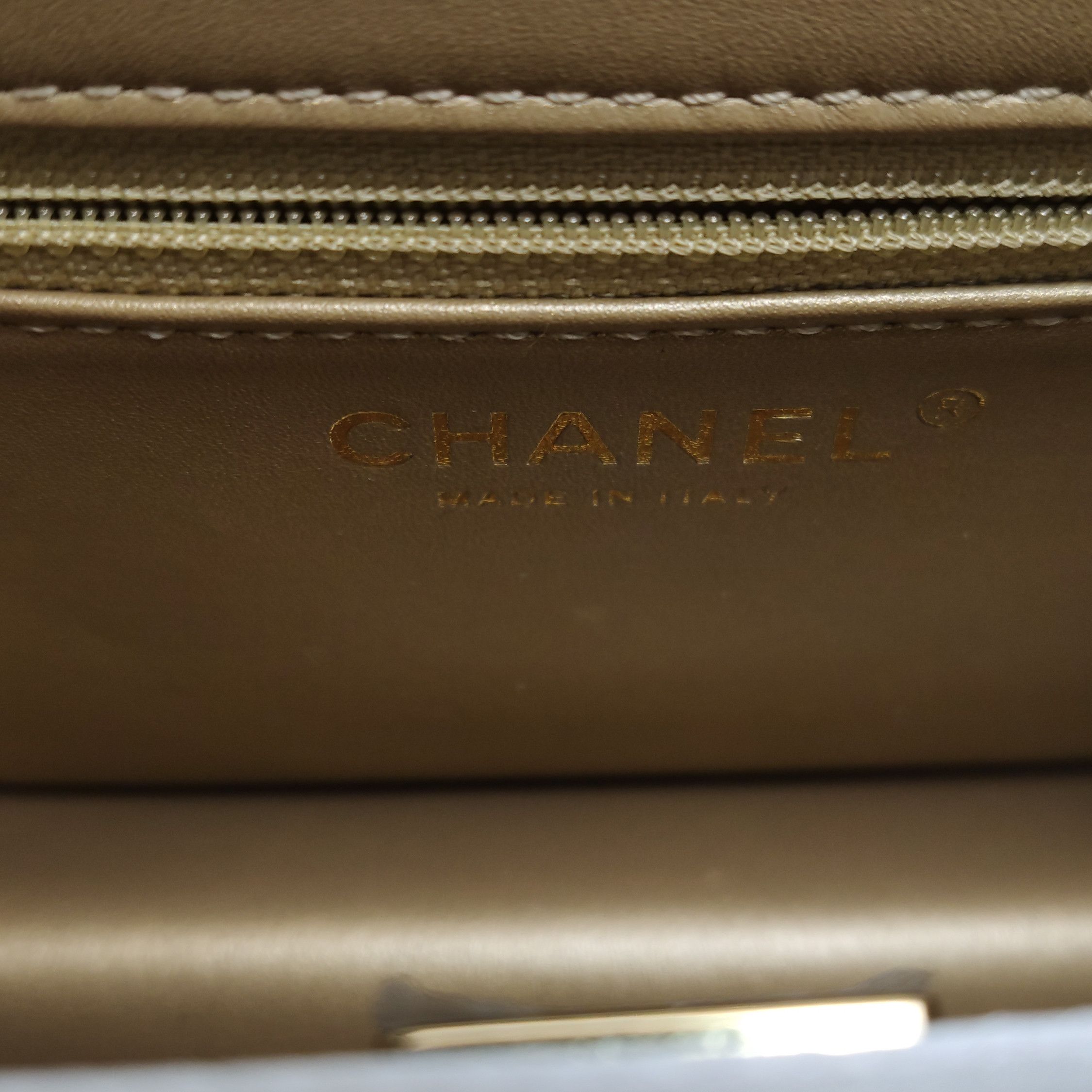 Chanel Chanel Women os Shoulder Bags Size ONE SIZE - 9 Thumbnail