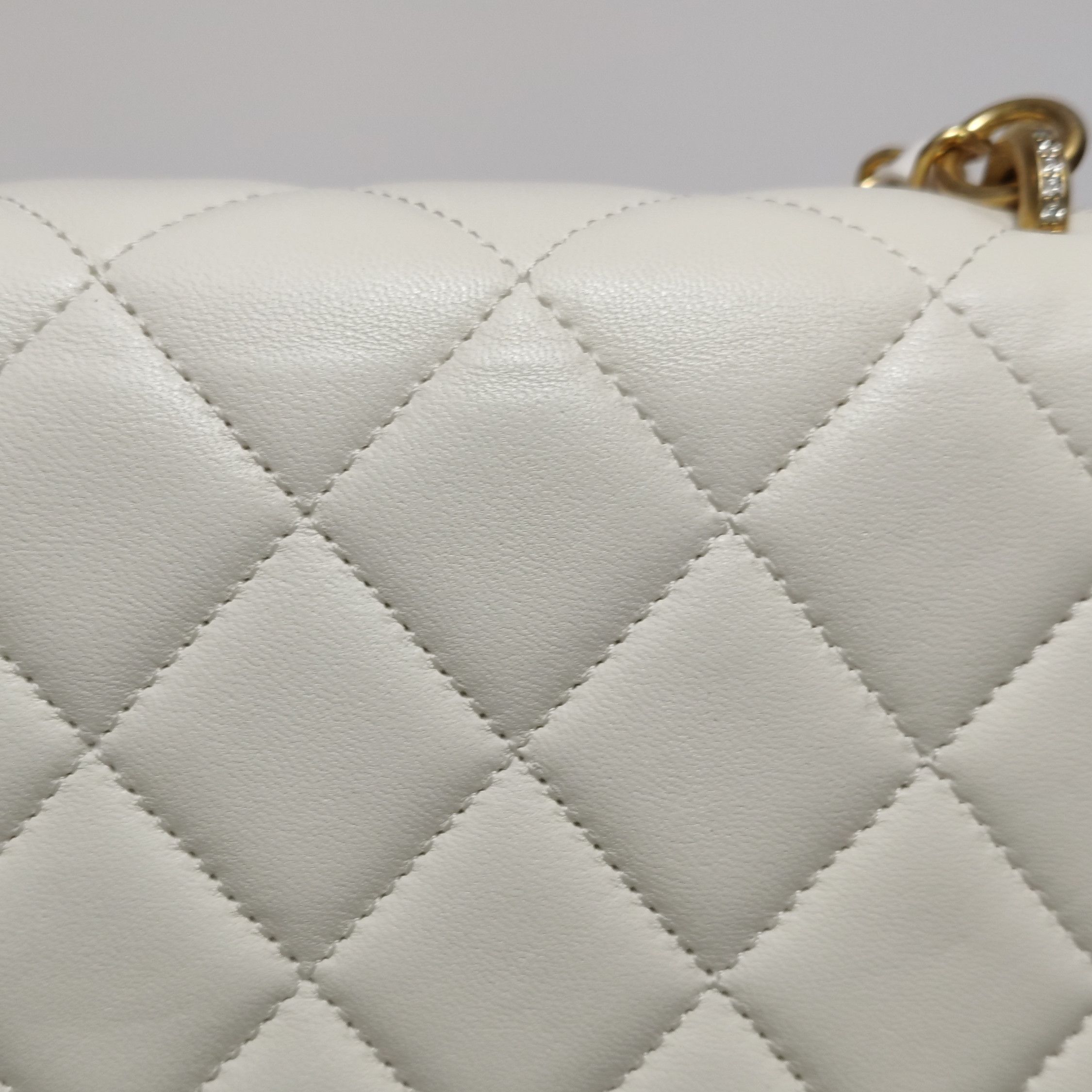 Chanel Chanel Women os Shoulder Bags Size ONE SIZE - 16 Thumbnail