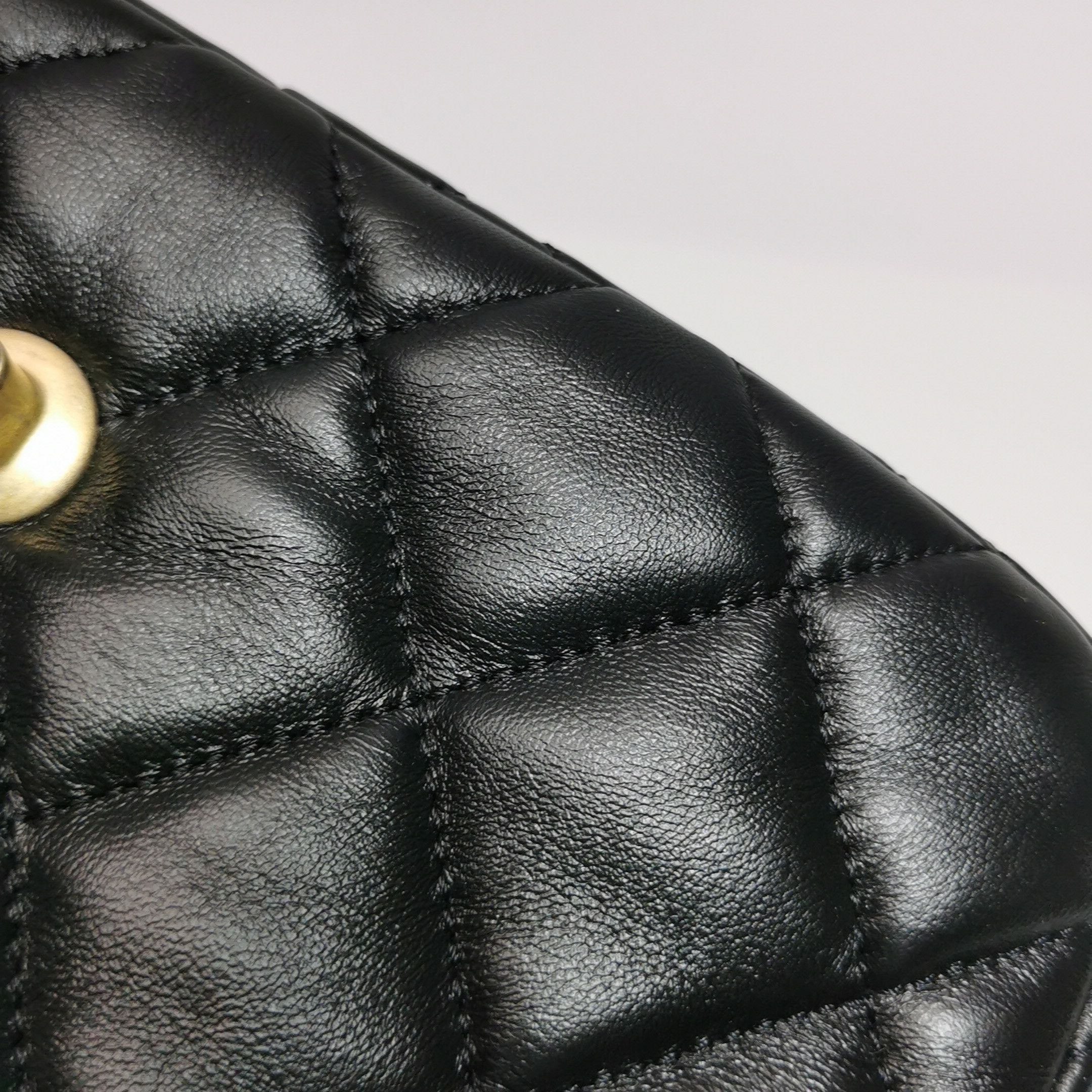 Chanel Chanel Women os Shoulder Bags Size ONE SIZE - 16 Thumbnail