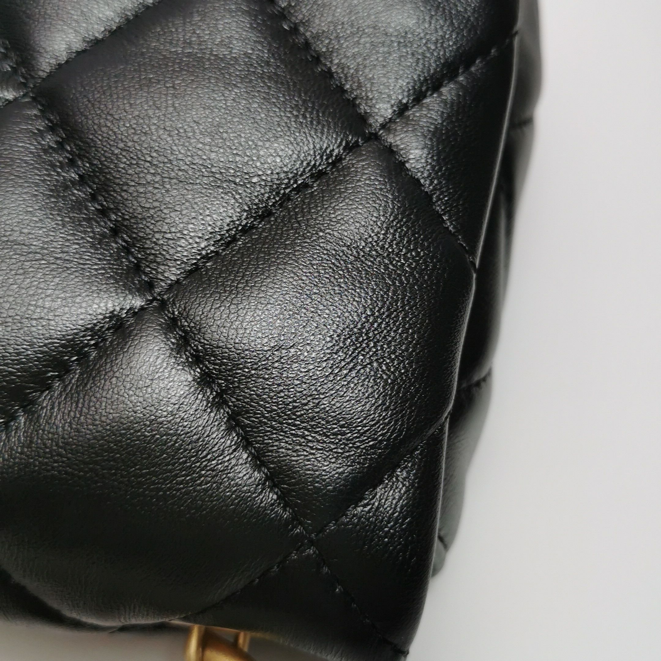 Chanel Chanel Women os Shoulder Bags Size ONE SIZE - 17 Thumbnail