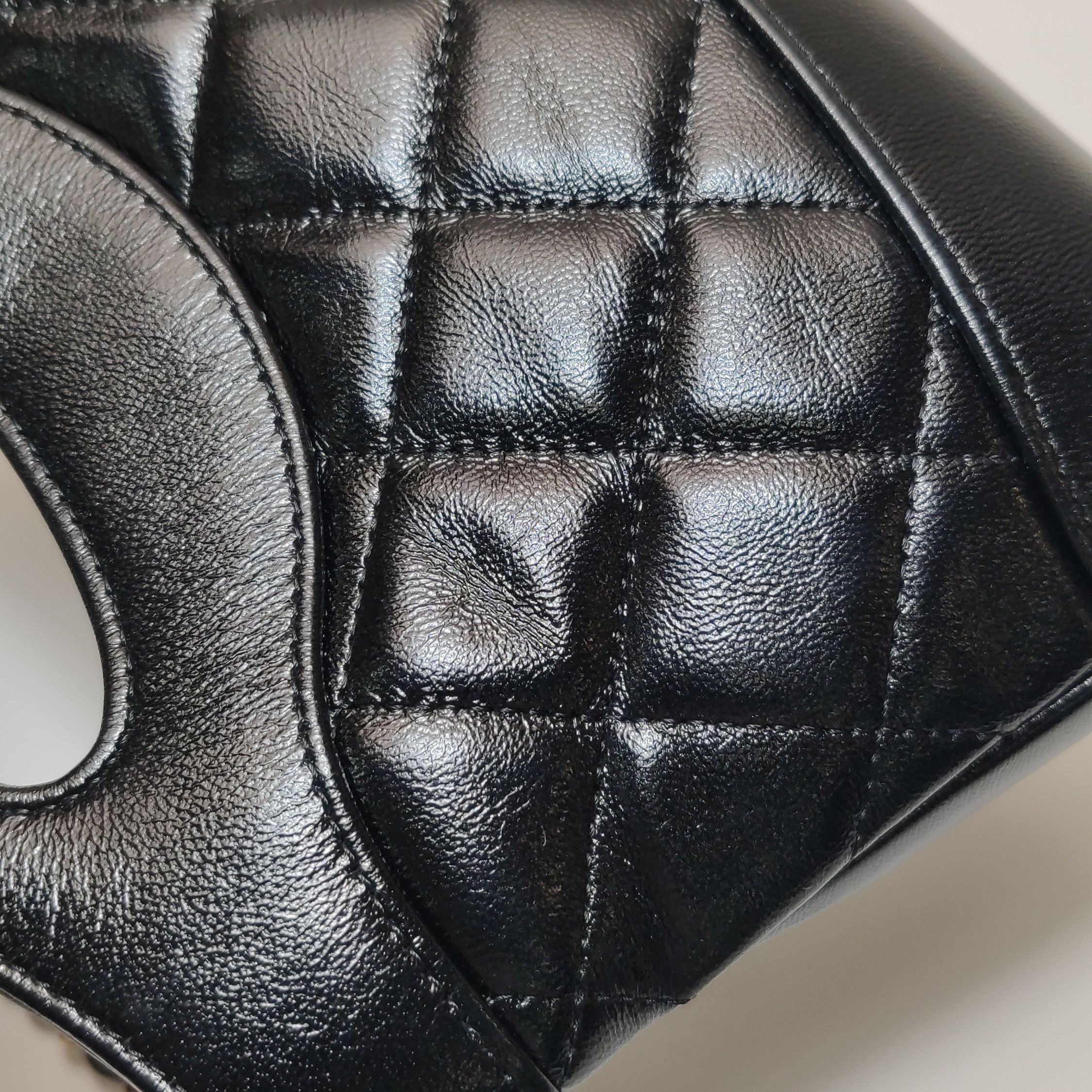 Chanel Chanel Women os Crossbody Bags Size ONE SIZE - 19 Thumbnail