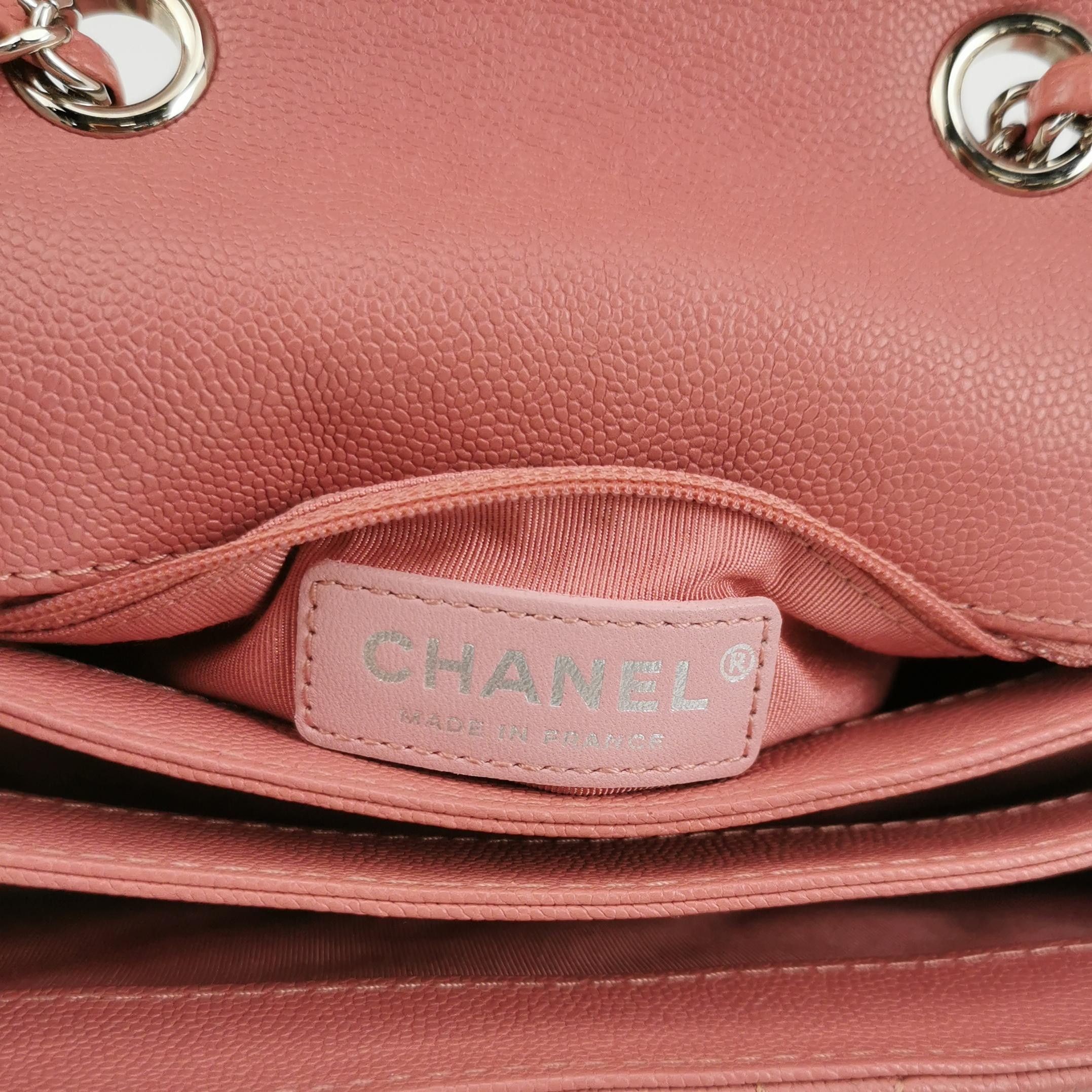 Chanel Chanel Women os Shoulder Bags Size ONE SIZE - 8 Thumbnail