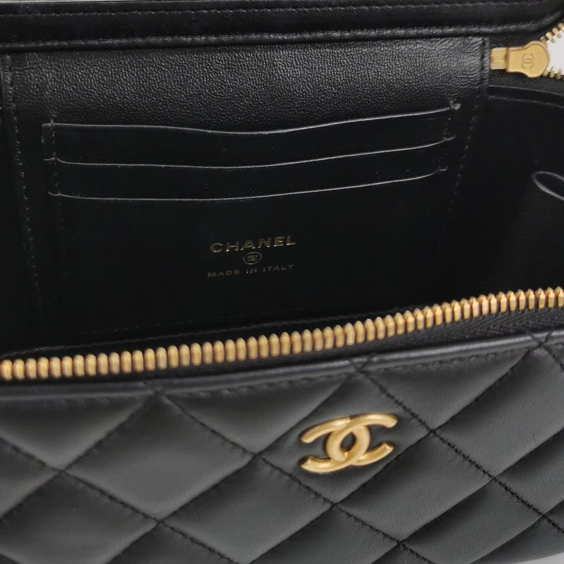 Chanel Chanel Women os Shoulder Bags Size ONE SIZE - 8 Thumbnail