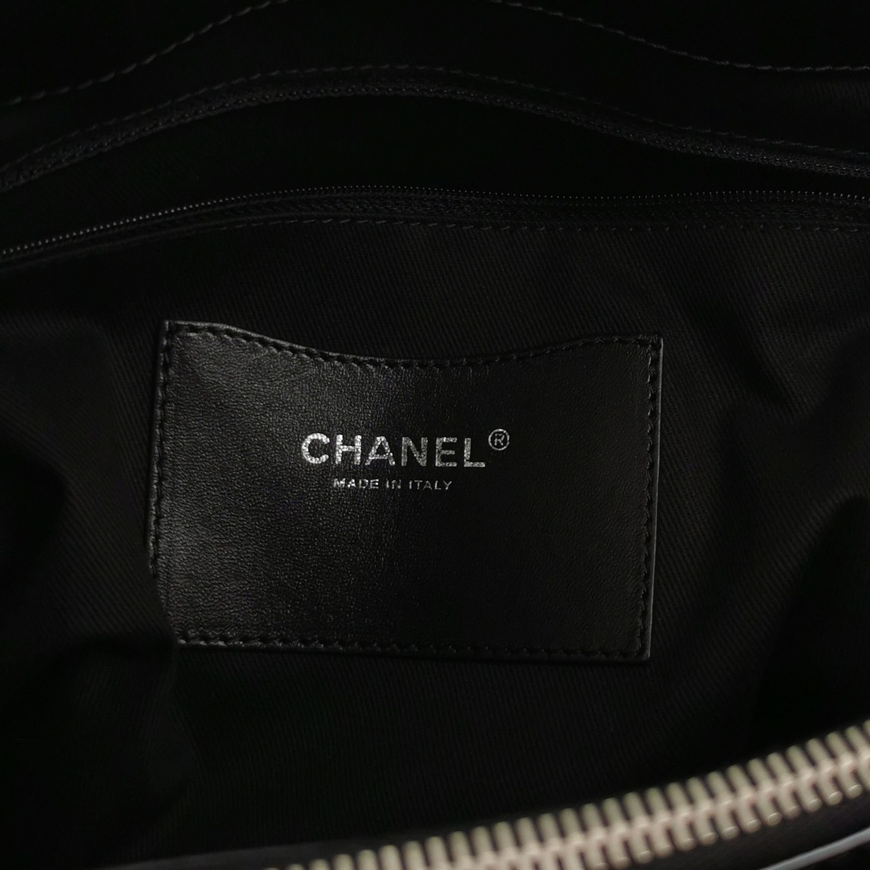 Chanel Chanel Women os Shoulder Bags Size ONE SIZE - 8 Thumbnail