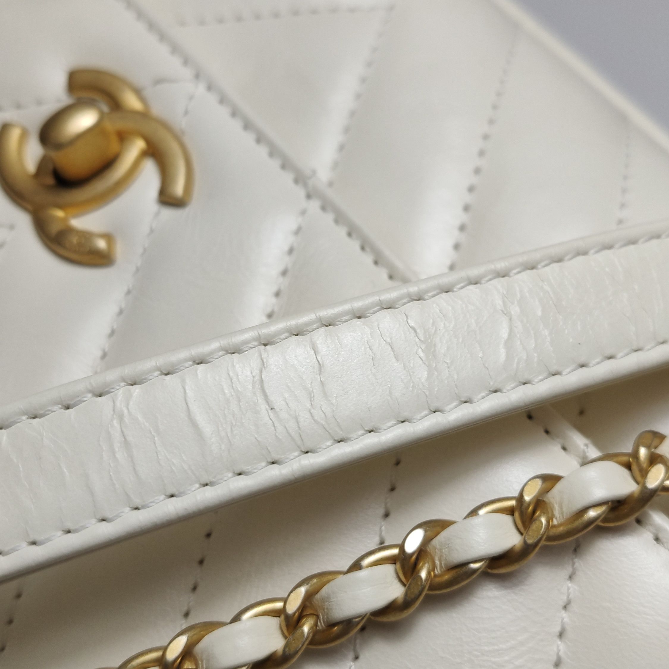 Chanel Chanel Women os Shoulder Bags Size ONE SIZE - 23 Thumbnail