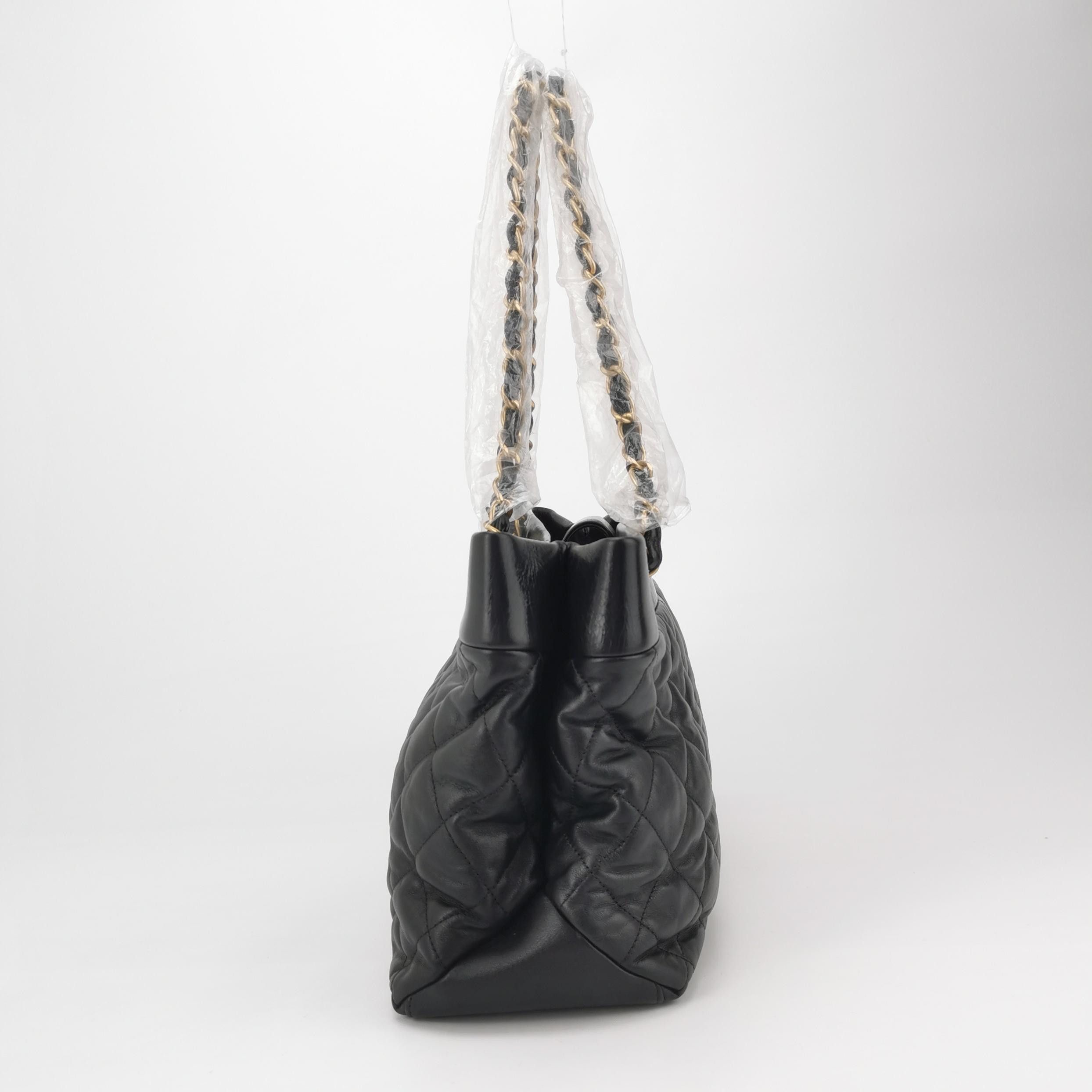 Chanel Chanel Women os Shoulder Bags Size ONE SIZE - 3 Thumbnail