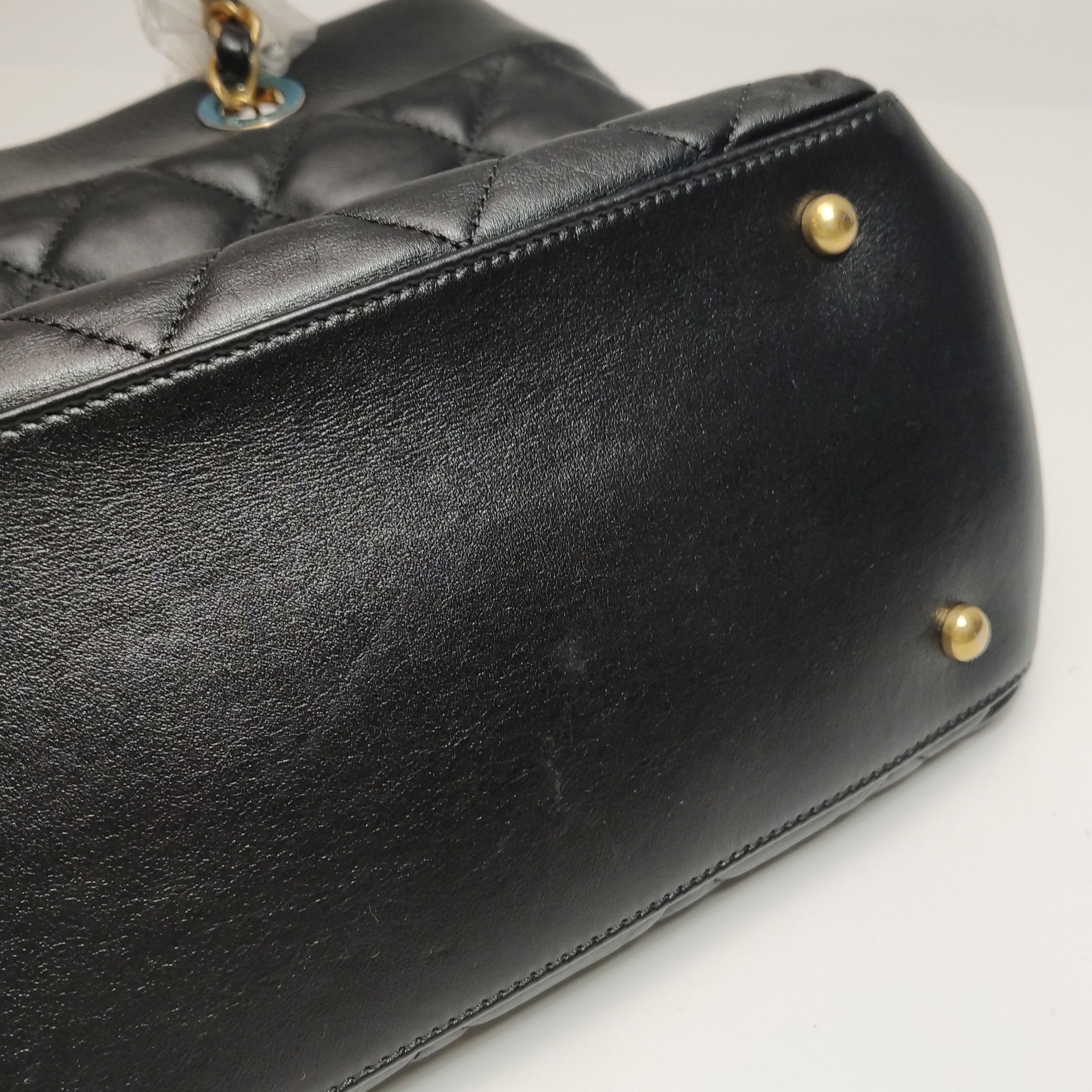 Chanel Chanel Women os Shoulder Bags Size ONE SIZE - 22 Thumbnail