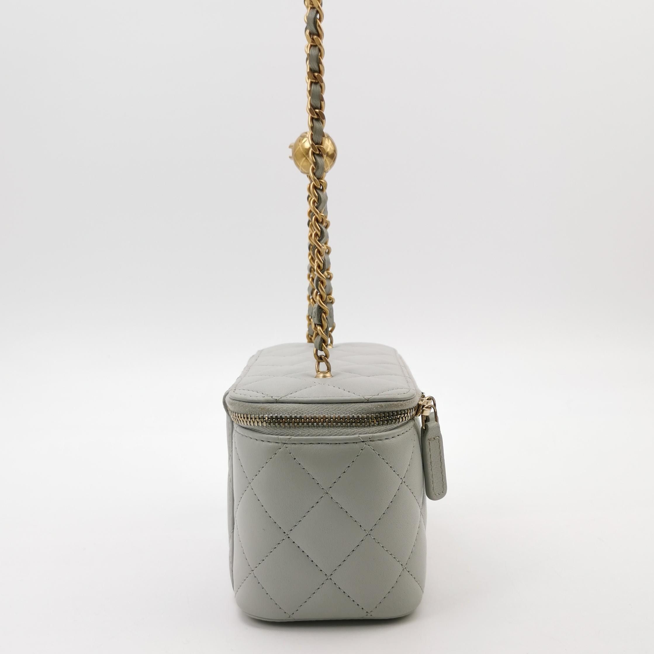 Chanel Chanel Women os Shoulder Bags Size ONE SIZE - 4 Thumbnail