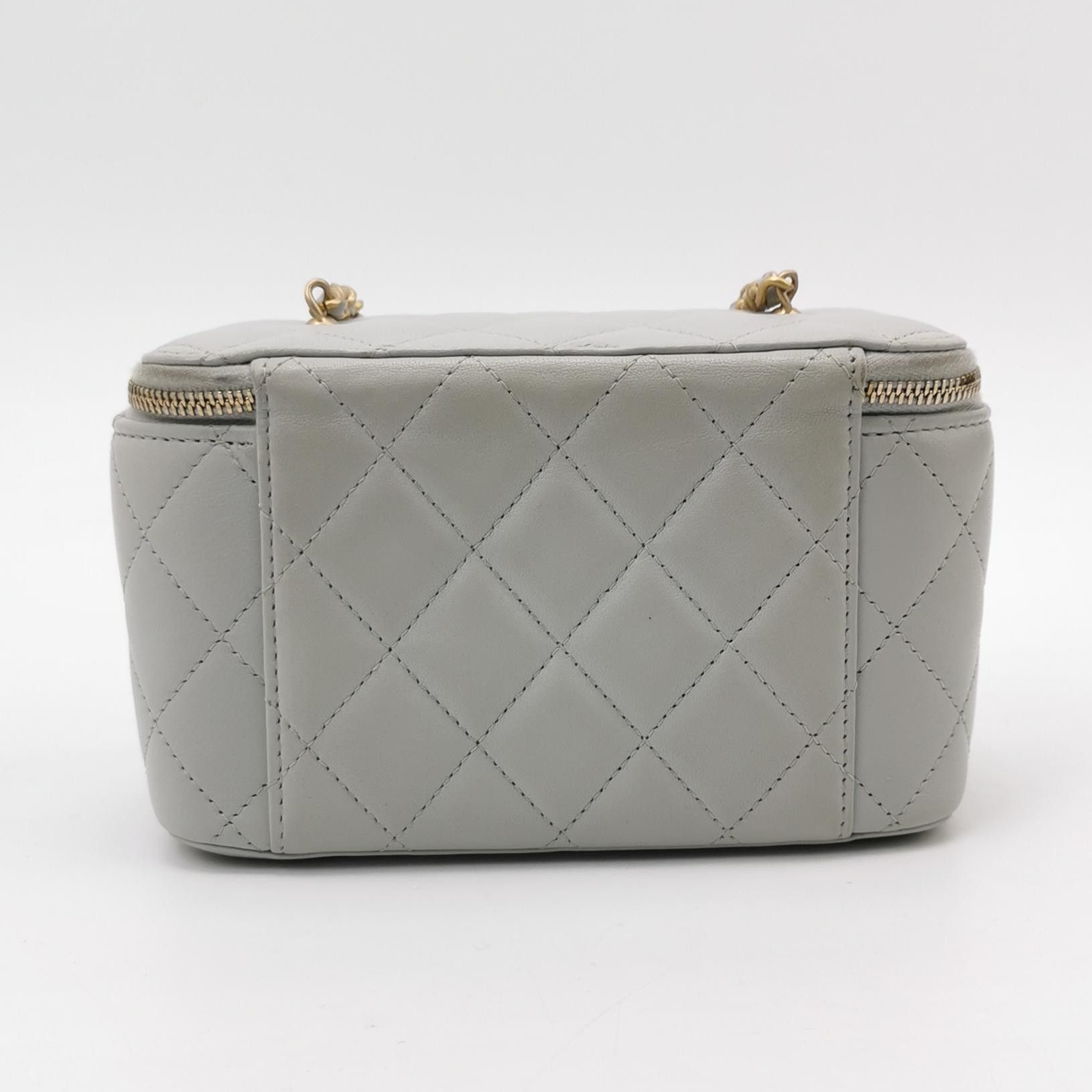 Chanel Chanel Women os Shoulder Bags Size ONE SIZE - 5 Thumbnail