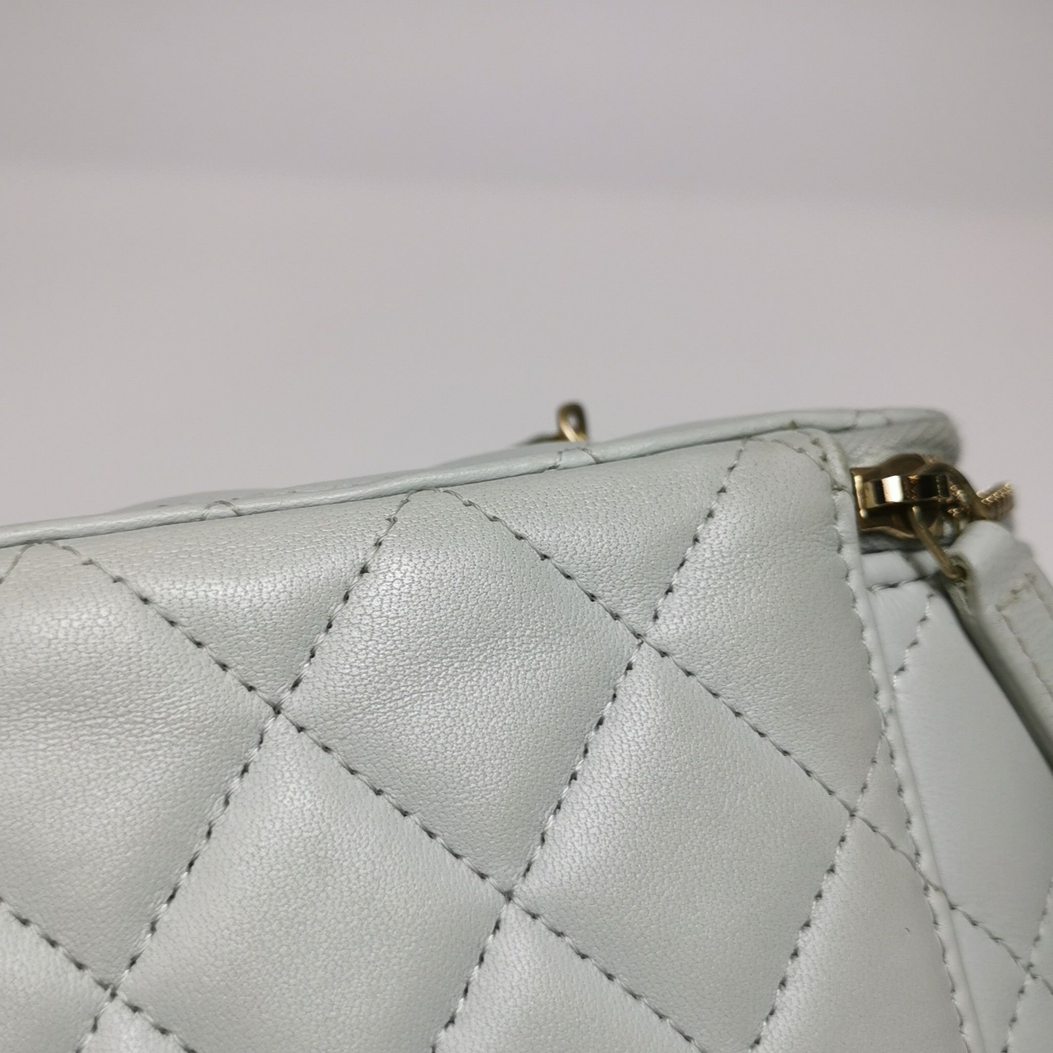 Chanel Chanel Women os Shoulder Bags Size ONE SIZE - 24 Thumbnail