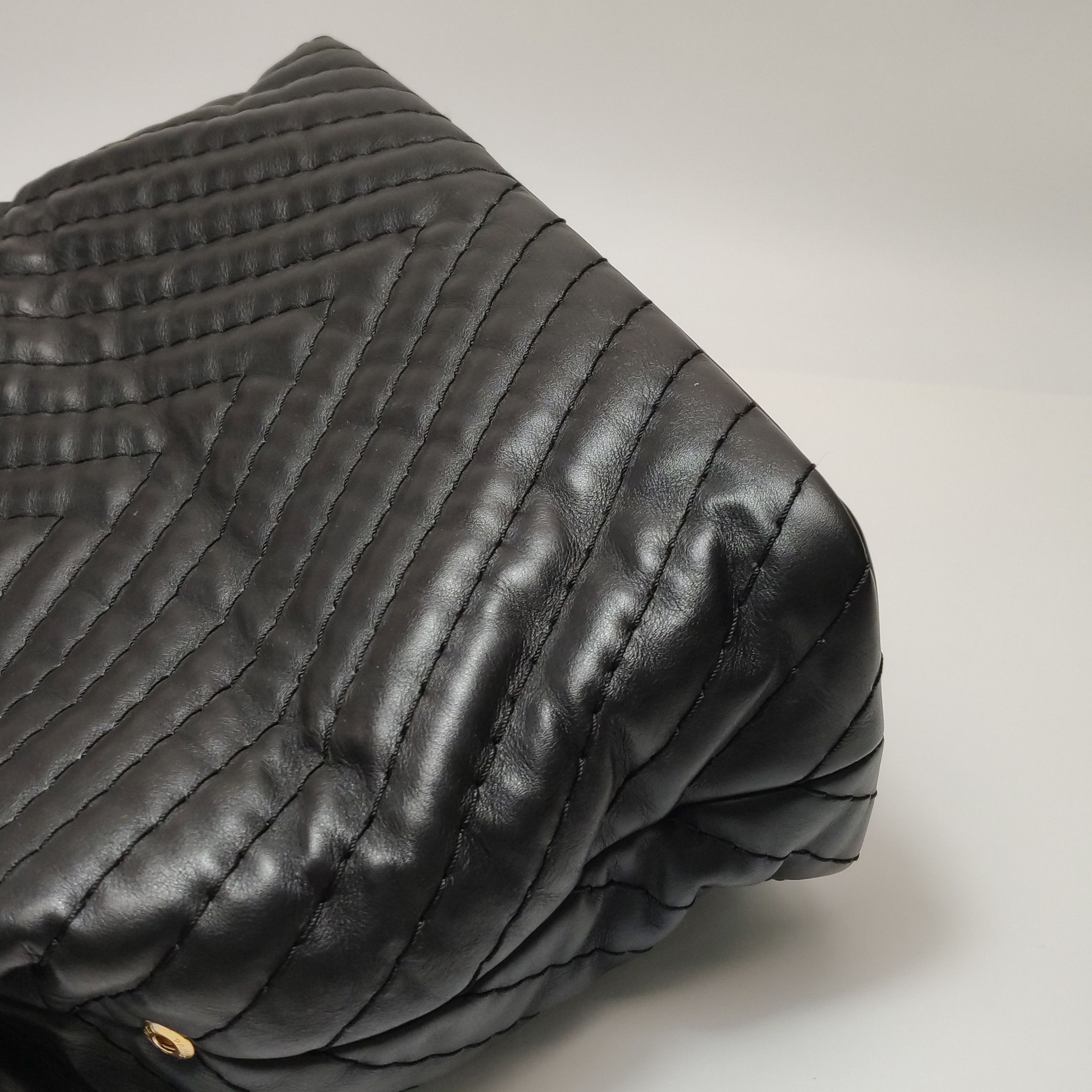 Chanel Chanel Women os Shoulder Bags Size ONE SIZE - 18 Thumbnail