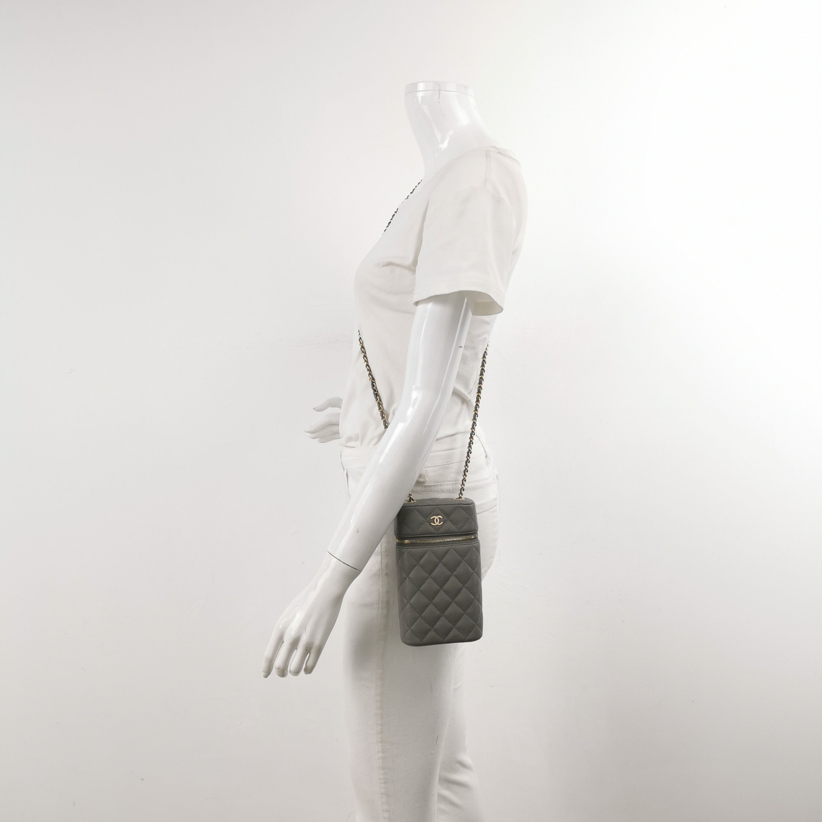 Chanel Chanel Women os Shoulder Bags Size ONE SIZE - 2 Thumbnail