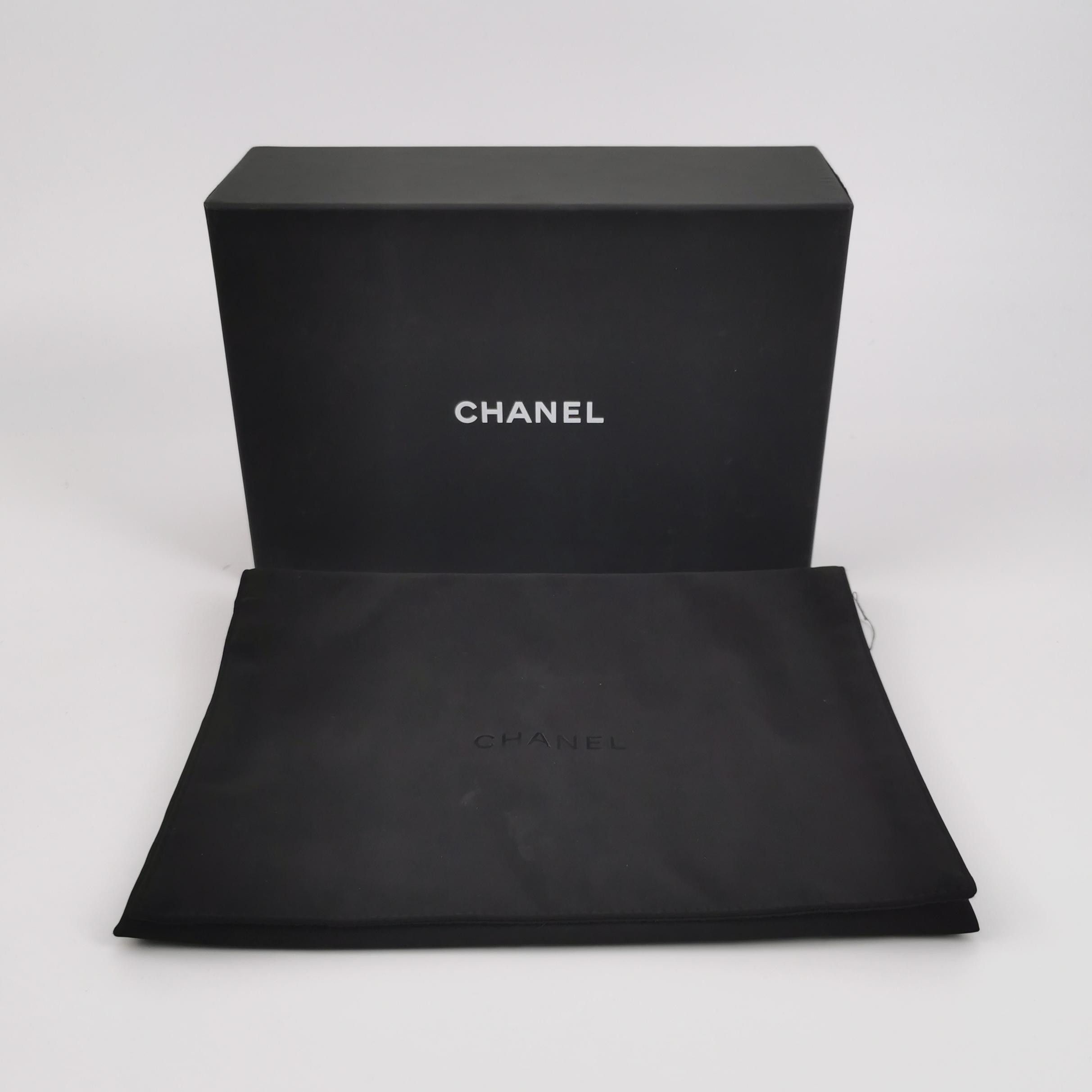 Chanel Chanel Women os Shoulder Bags Size ONE SIZE - 9 Thumbnail