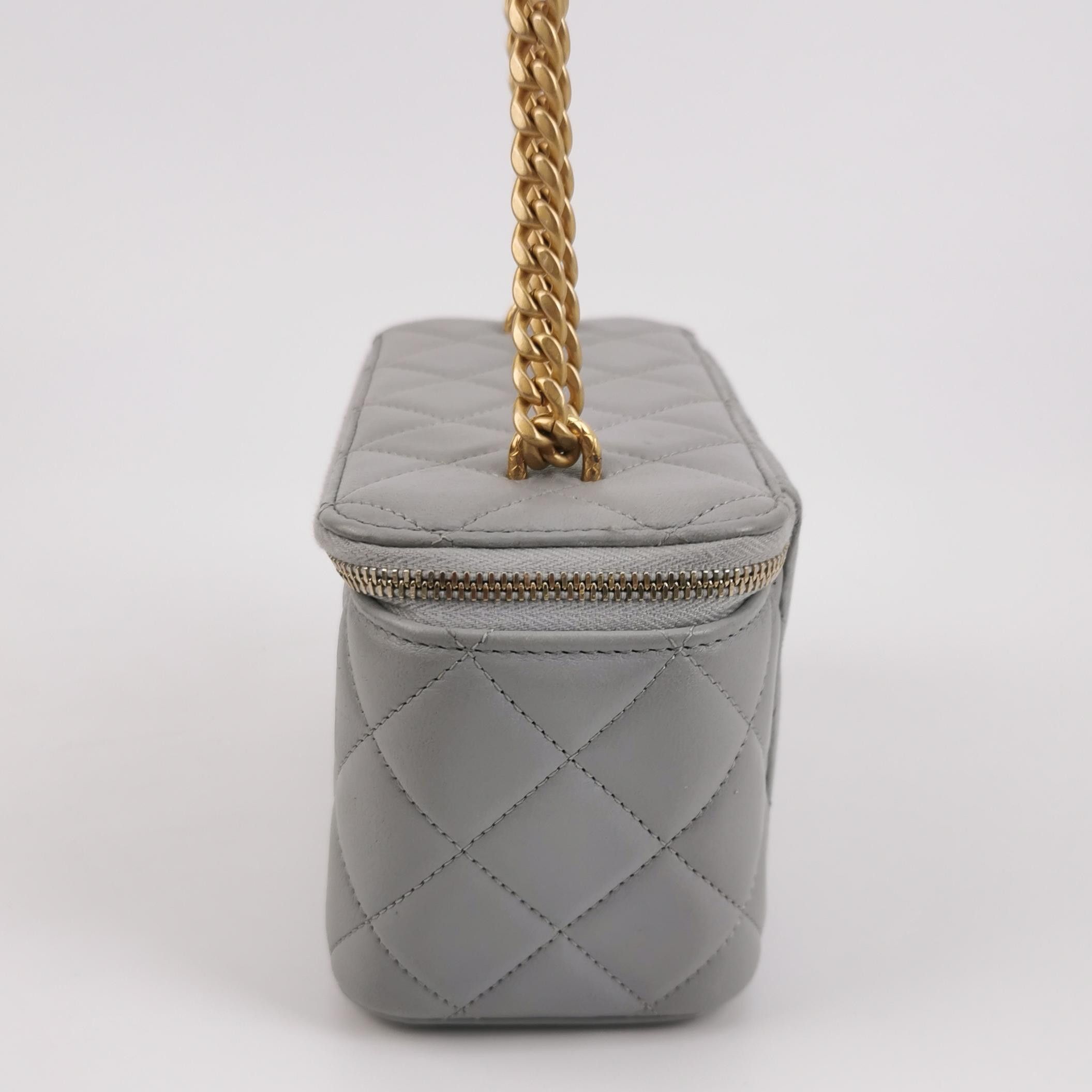 Chanel Chanel Women os Shoulder Bags Size ONE SIZE - 3 Thumbnail