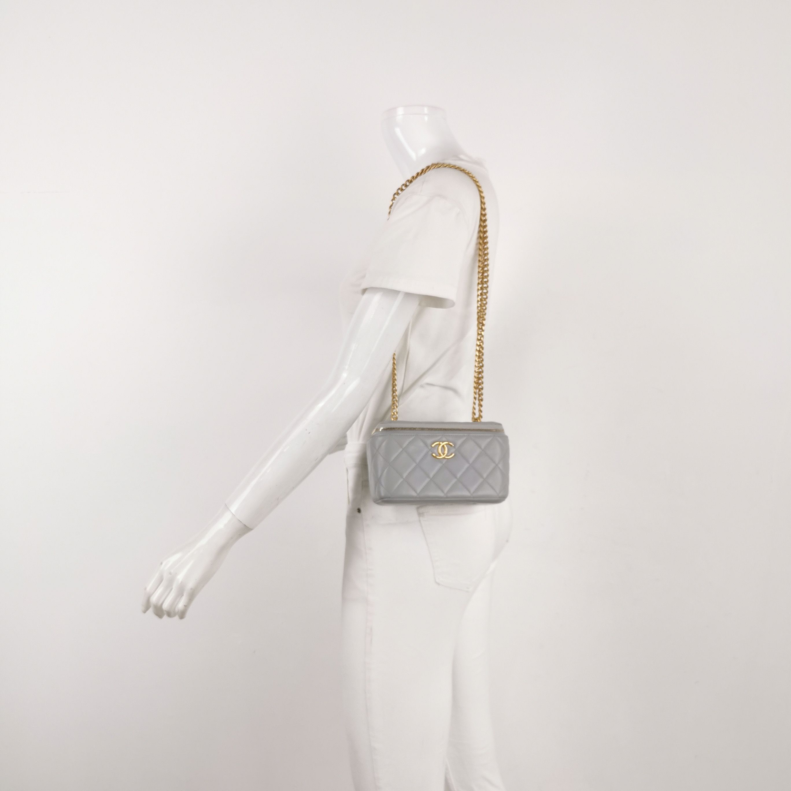 Chanel Chanel Women os Shoulder Bags Size ONE SIZE - 2 Thumbnail