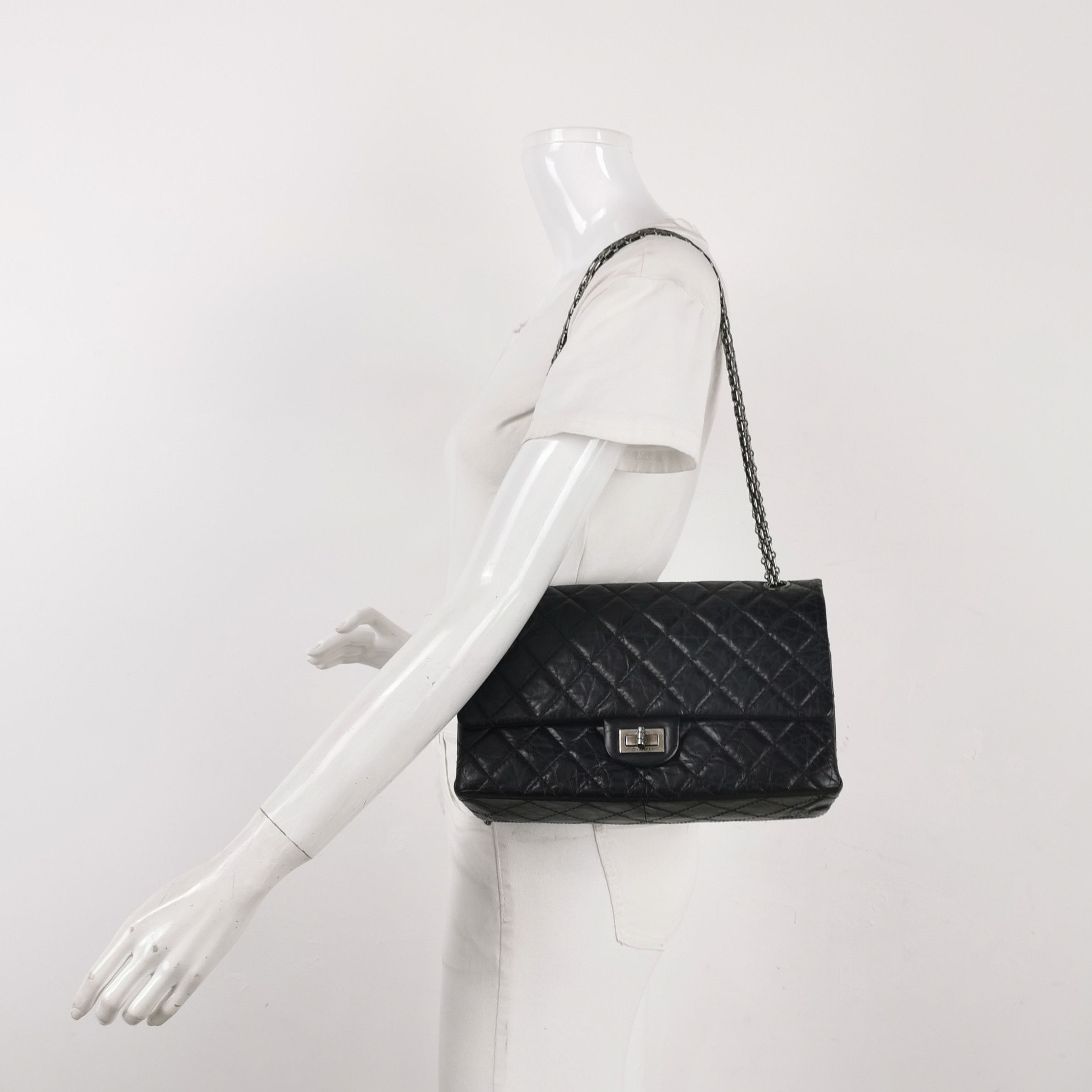 Chanel Chanel Women os Shoulder Bags Size ONE SIZE - 2 Thumbnail