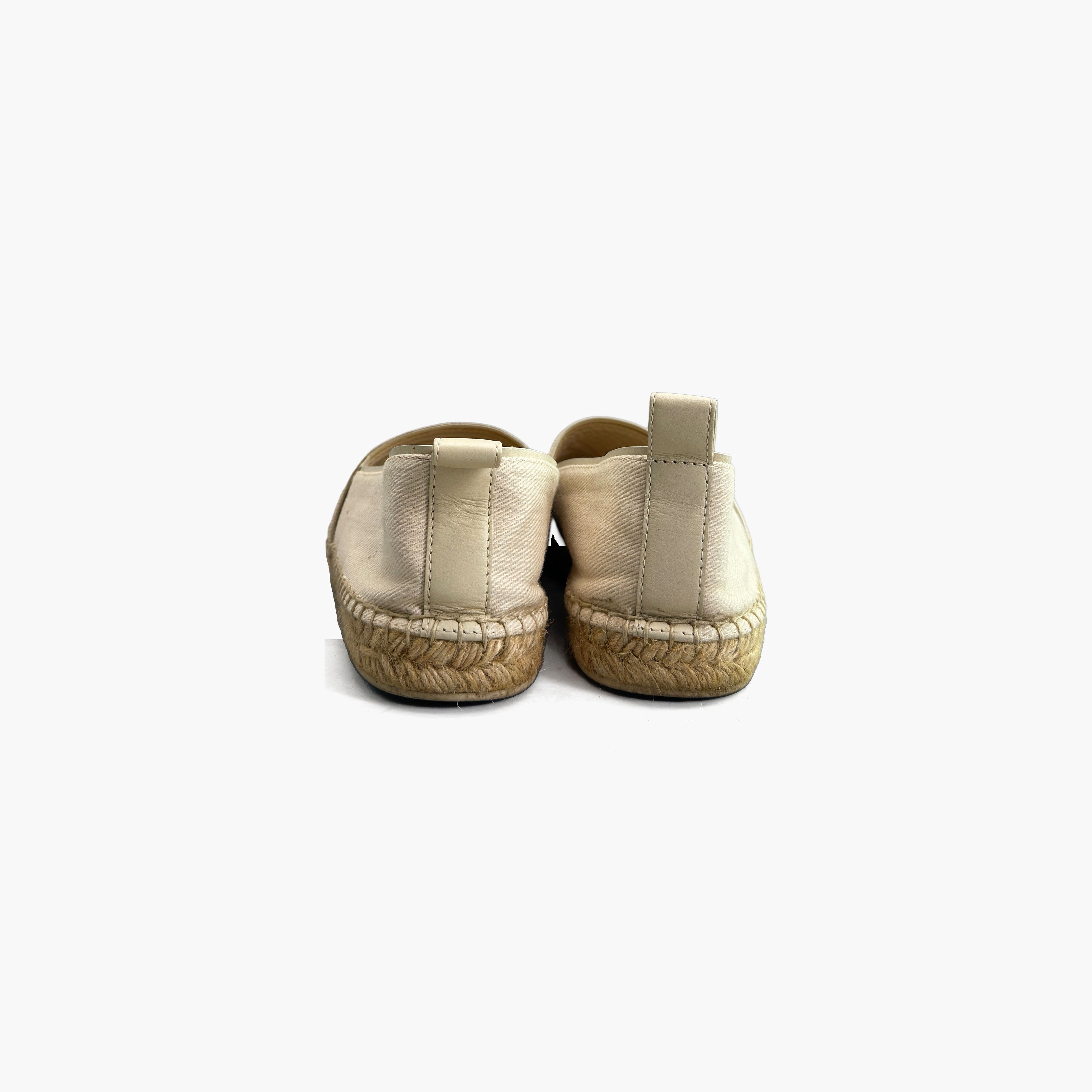 Louis Vuitton Louis Vuitton Embroidered Logo Canvas Espadrilles Size 35.5 Size US 5.5 / IT 35.5 - 6 Thumbnail