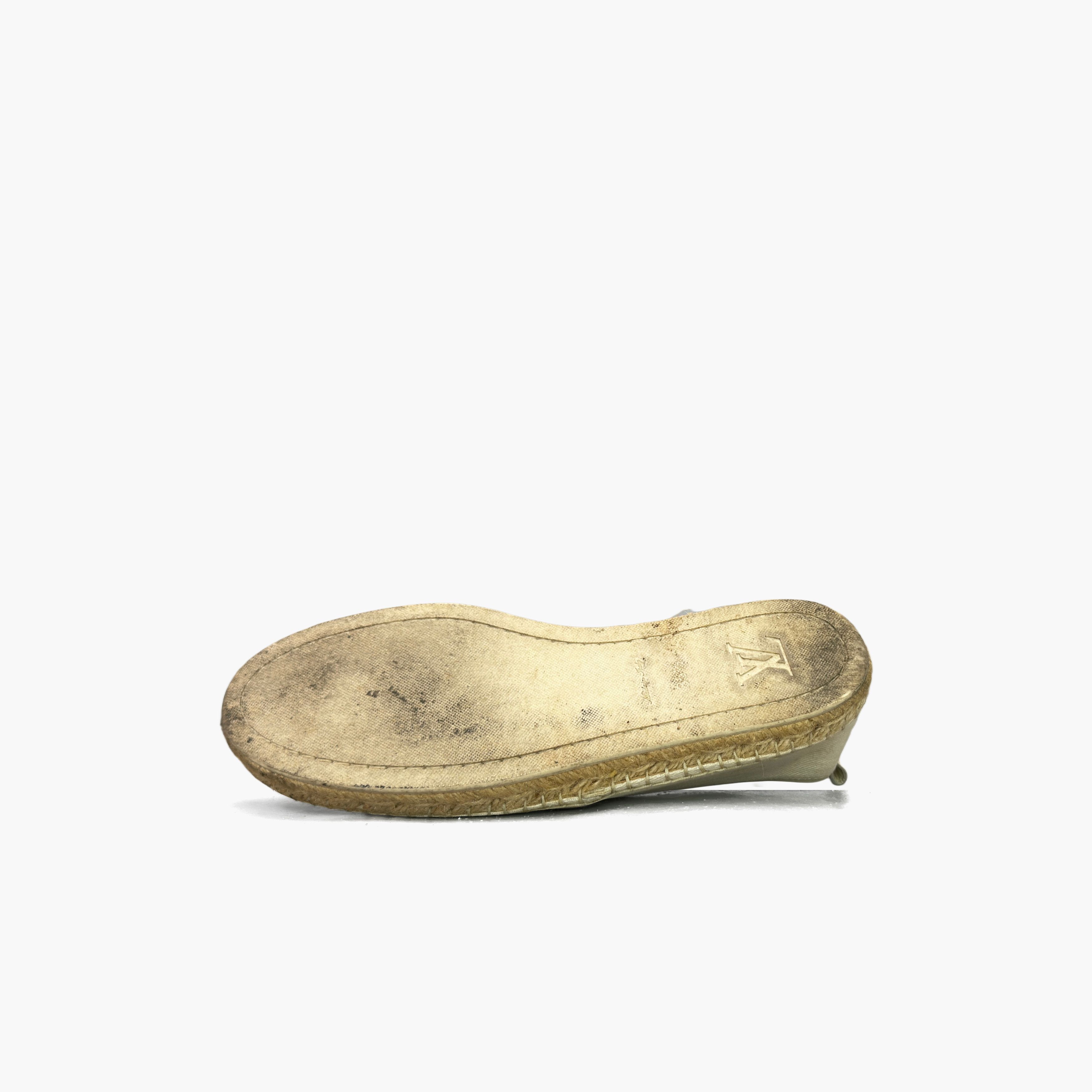Louis Vuitton Louis Vuitton Embroidered Logo Canvas Espadrilles Size 35.5 Size US 5.5 / IT 35.5 - 8 Thumbnail