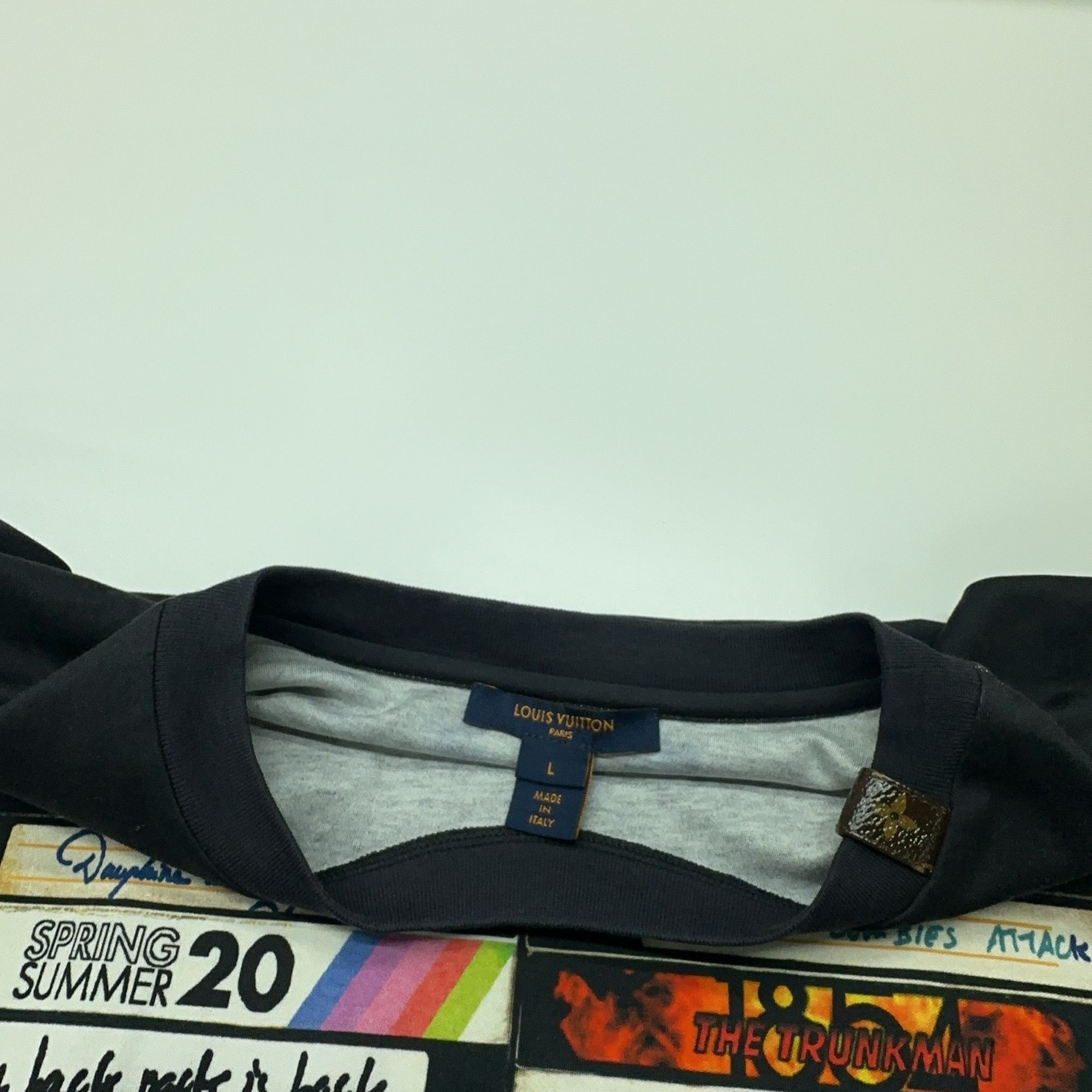 Louis Vuitton Louis Vuitton Cassette Print Graphic T-Shirt L Size L / US 10 / IT 46 - 6 Thumbnail