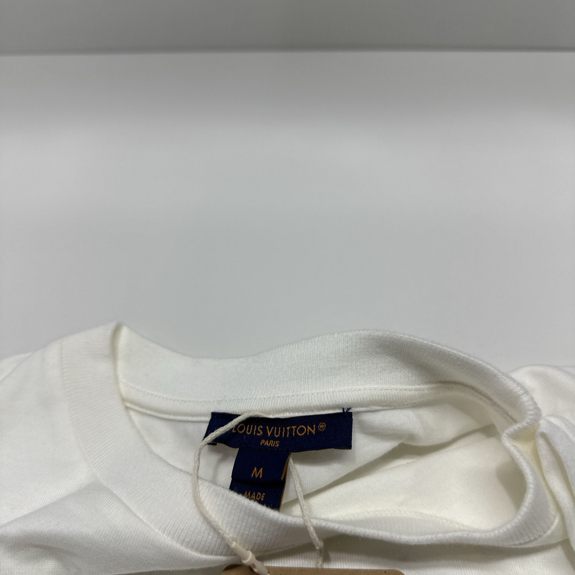 Louis Vuitton Louis Vuitton Monogram Sash T-Shirt Size M Size US M / EU 48-50 / 2 - 3 Thumbnail