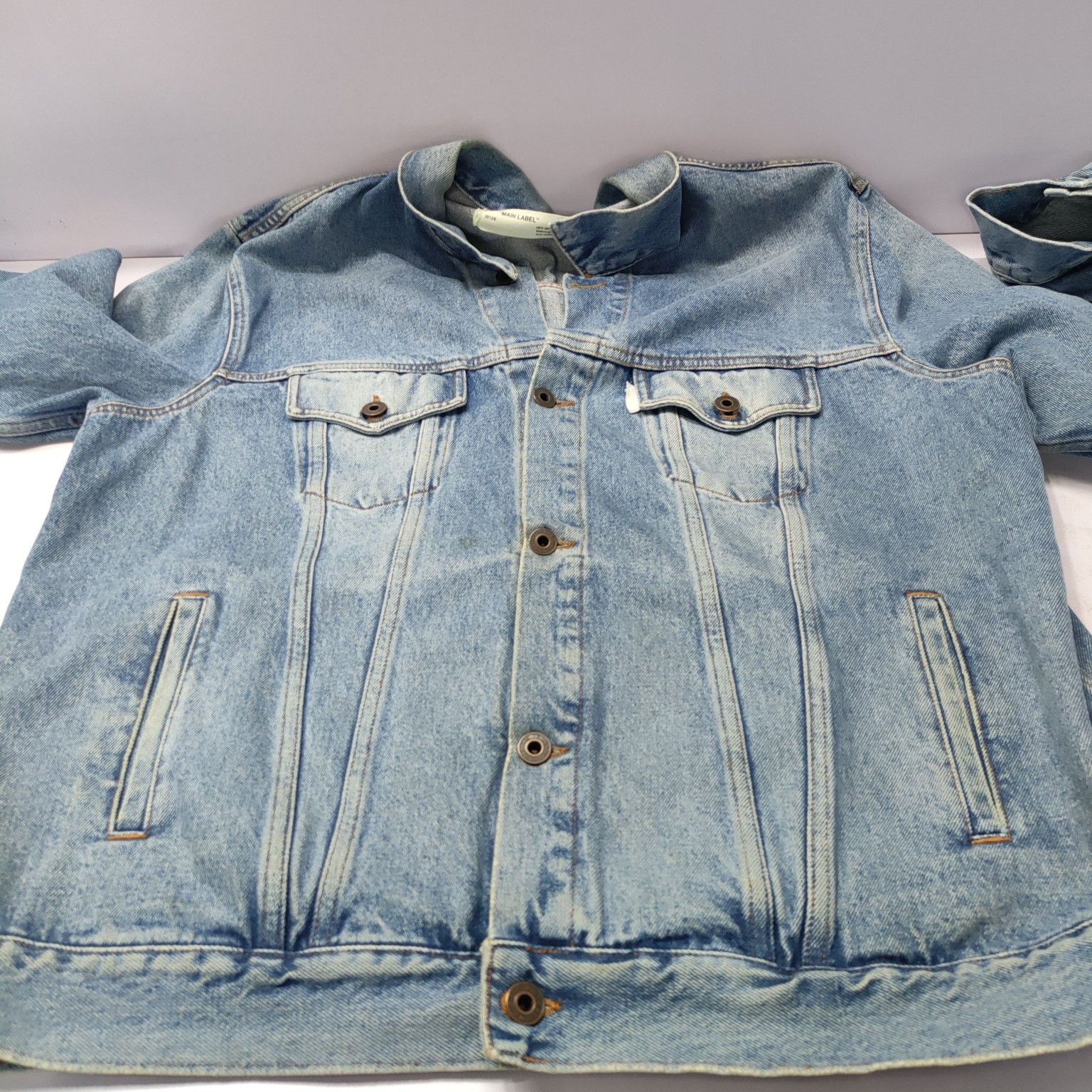 Off-White Off-White White Graphic Denim Jacket Size L Size US L / EU 52-54 / 3 - 15 Thumbnail