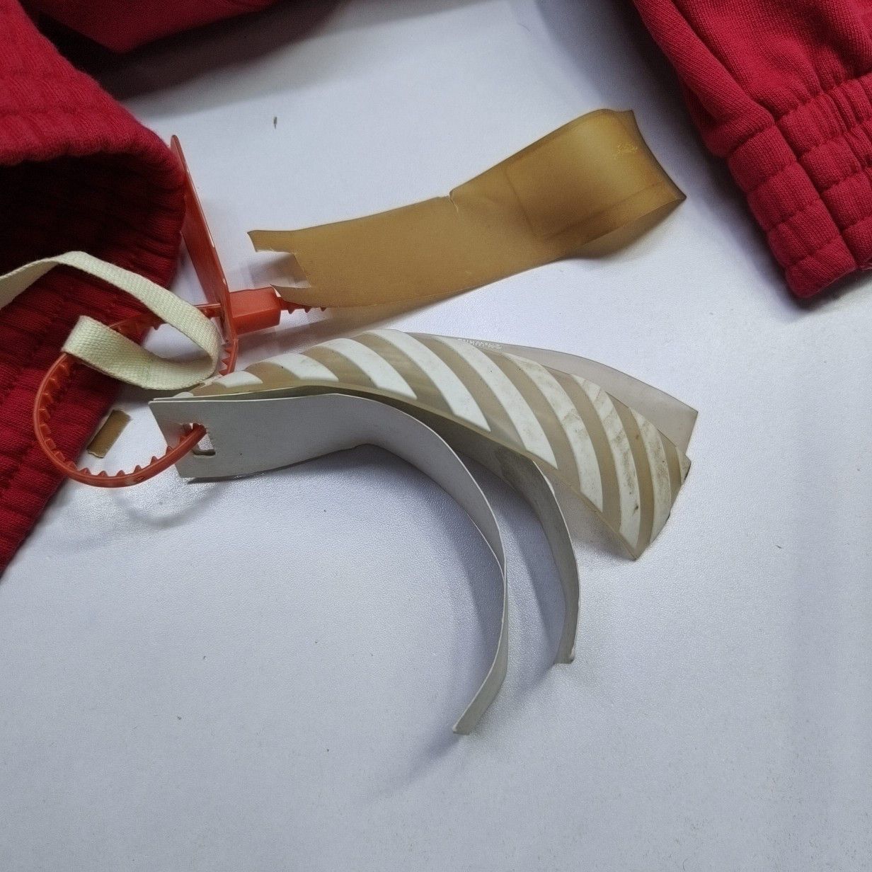 Off-White Off-White Seeing Things Hoodie Red Size XXS Size US XXS / EU 40 - 5 Thumbnail