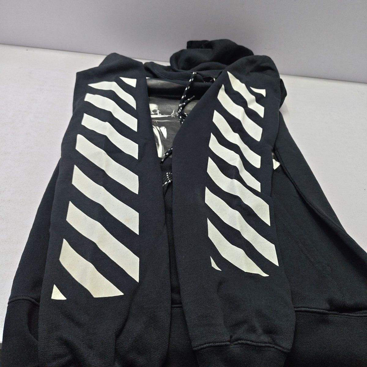 Off-White Off-White Graphic Print Hoodie Size S Size US S / EU 44-46 / 1 - 11 Thumbnail