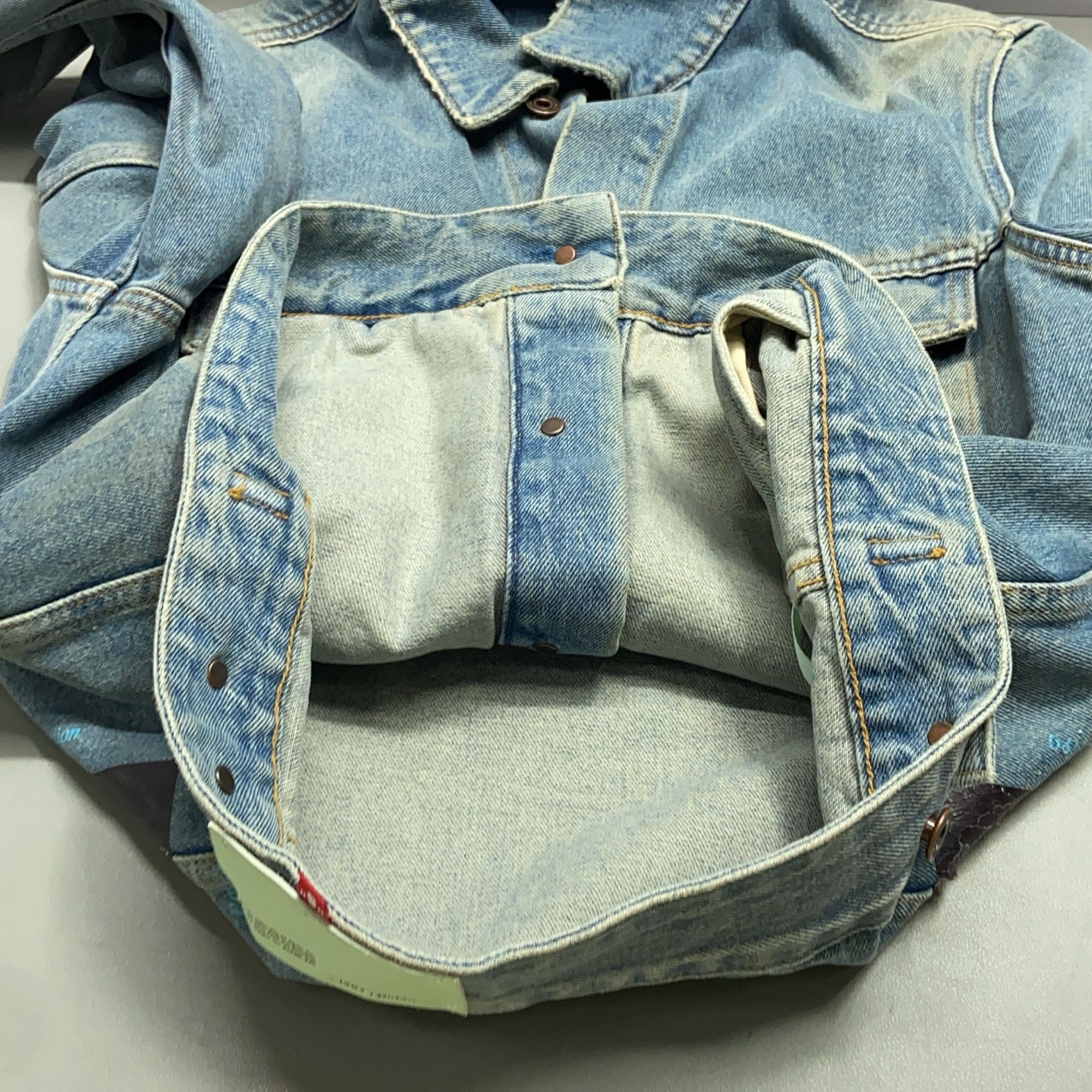 Off-White Off-White Gradient Arrow Denim Jacket Size M Size US M / EU 48-50 / 2 - 15 Thumbnail